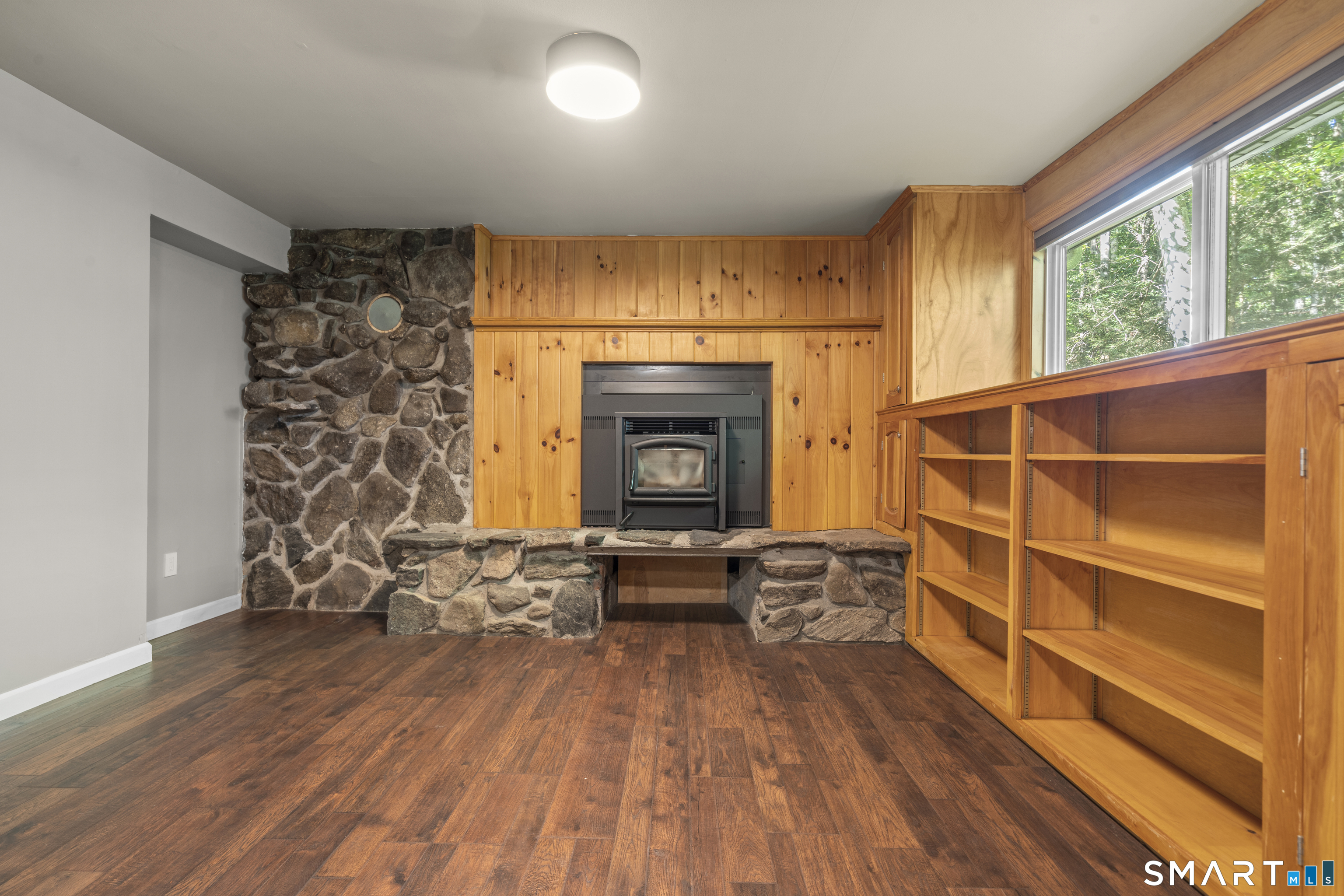45 Edwards Road photo 27