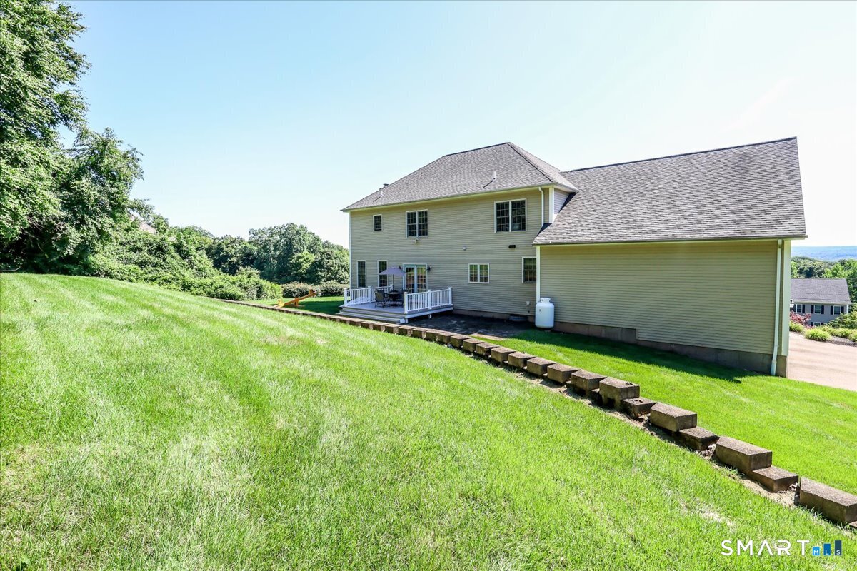 47 Ridgewood Terrace photo 33