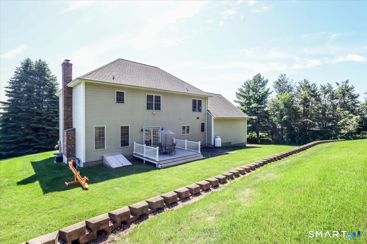 47 Ridgewood Terrace photo 34