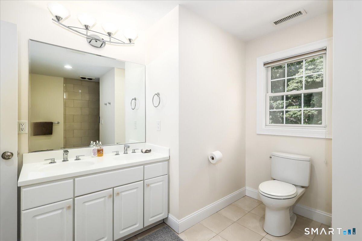 47 Ridgewood Terrace photo 20