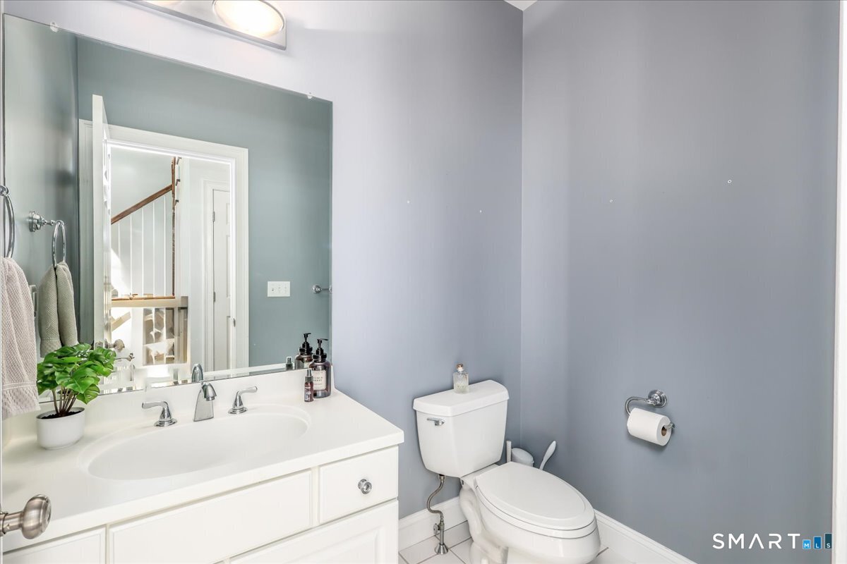47 Ridgewood Terrace photo 30