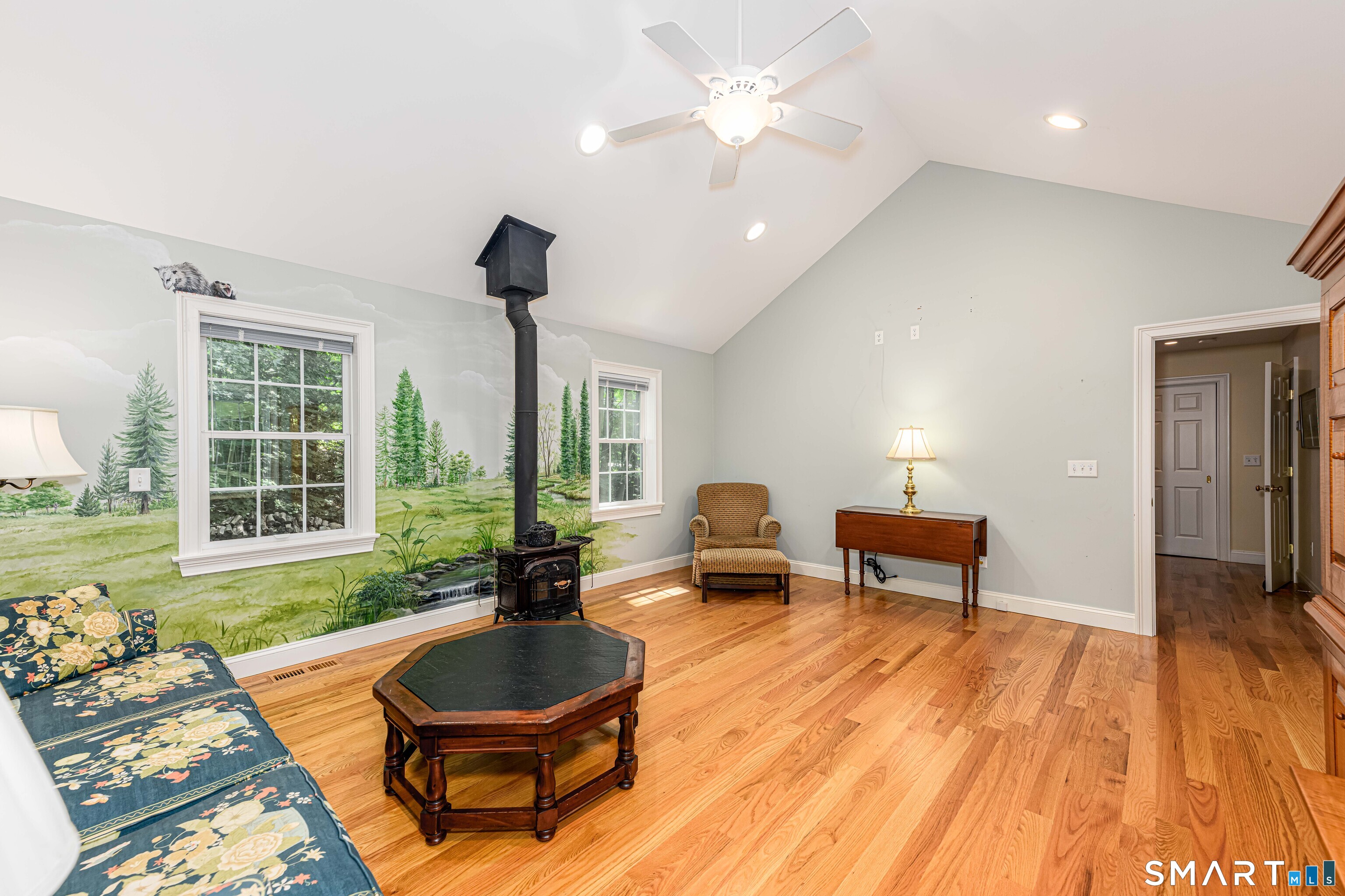 47 Jefferson Drive photo 20