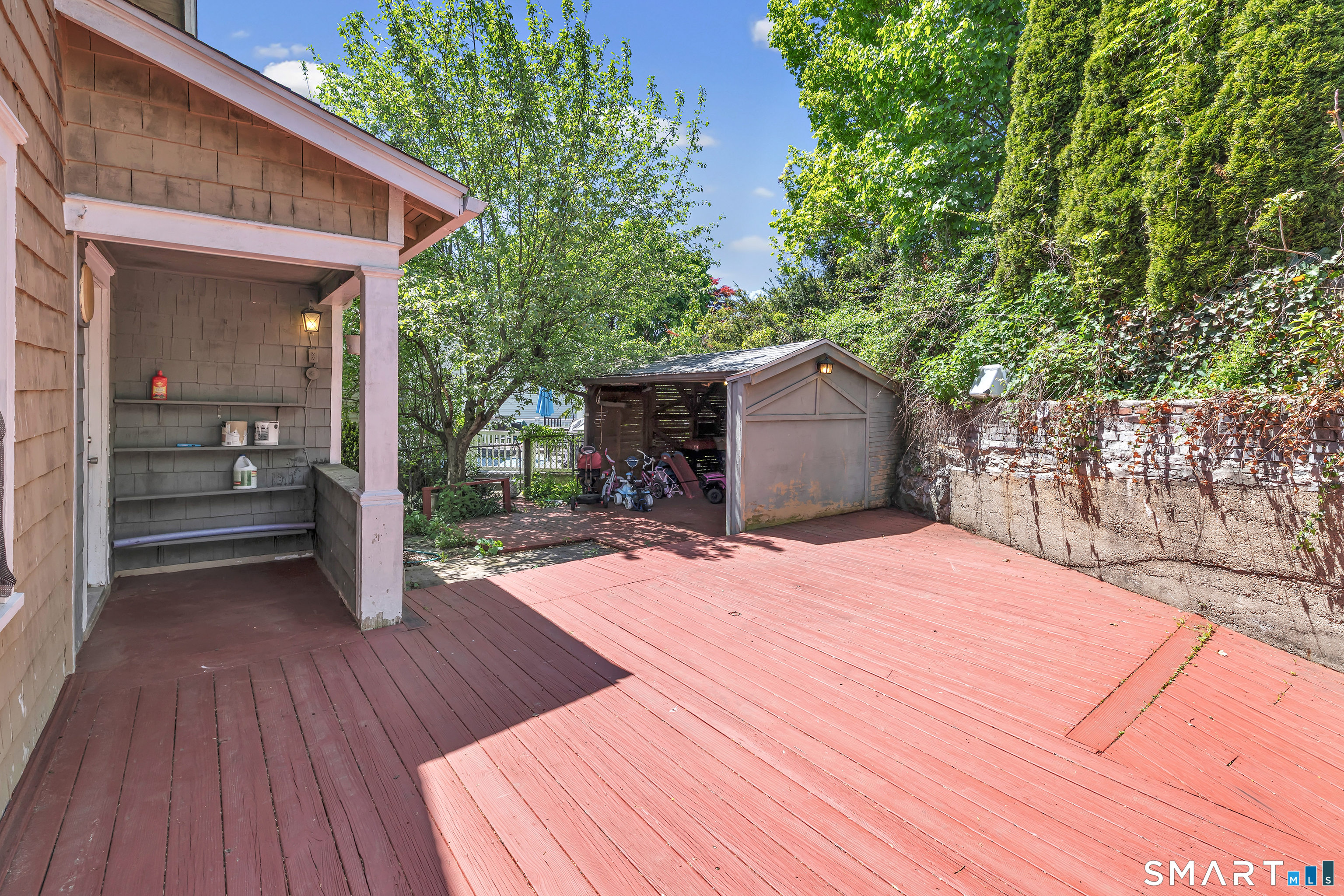 17 Reynolds Avenue photo 9