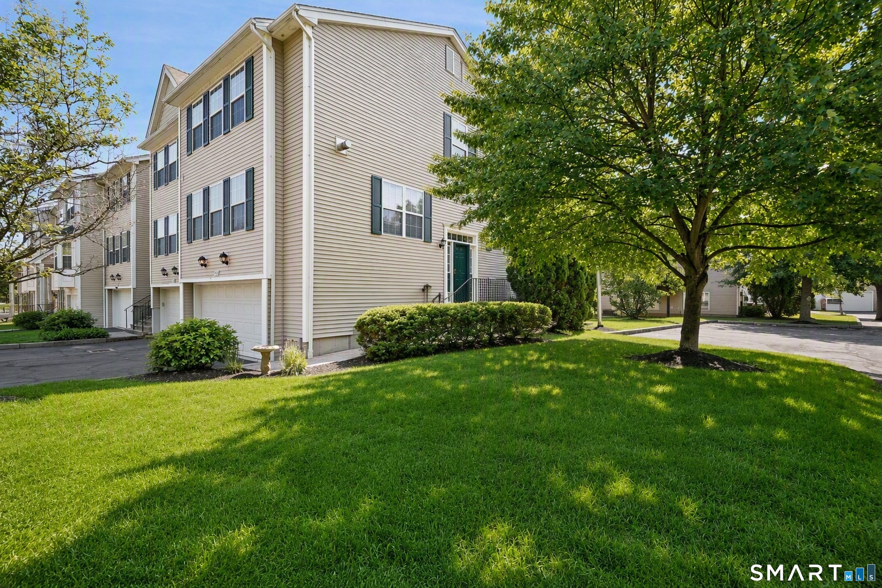 1001 Lexington Boulevard  Unit #1001 photo 3