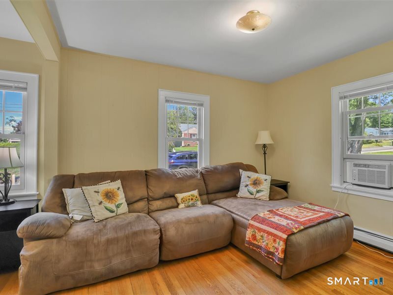 510 Charles Street photo 5