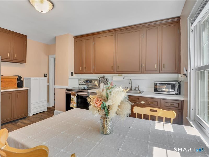510 Charles Street photo 8