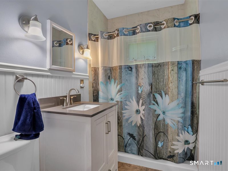 510 Charles Street photo 11