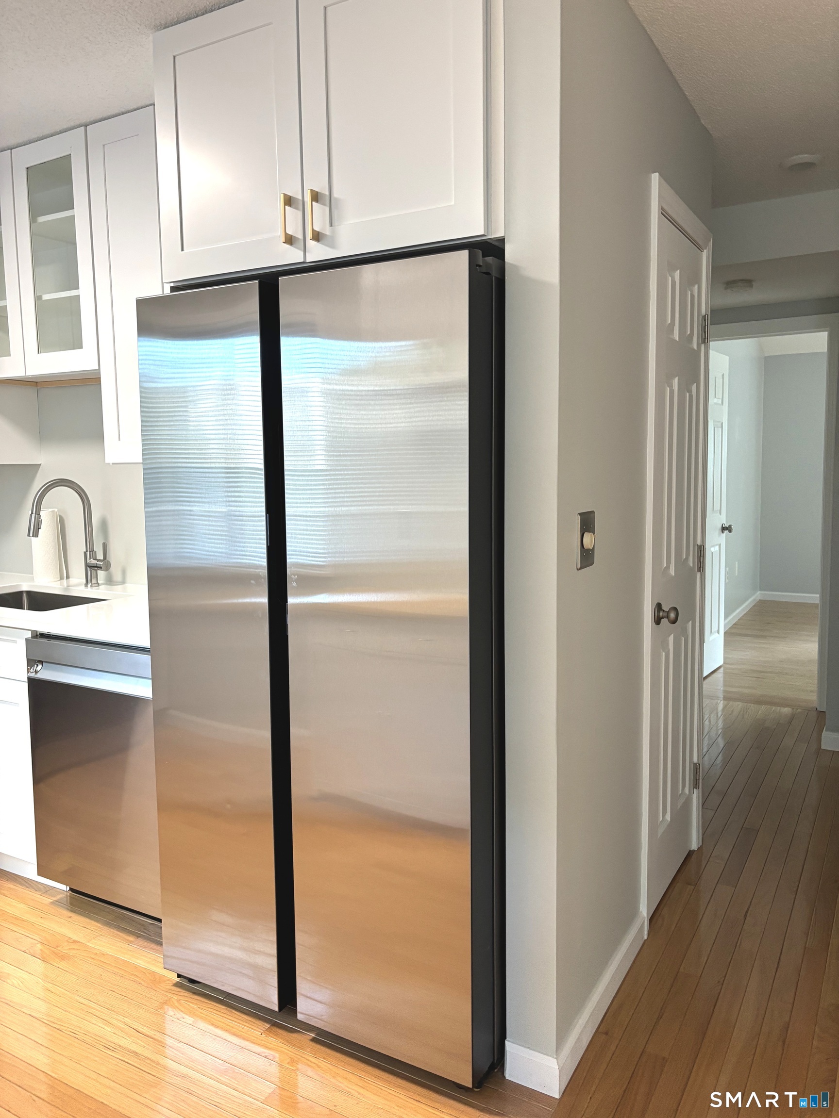 19 Greenbriar Drive photo 8