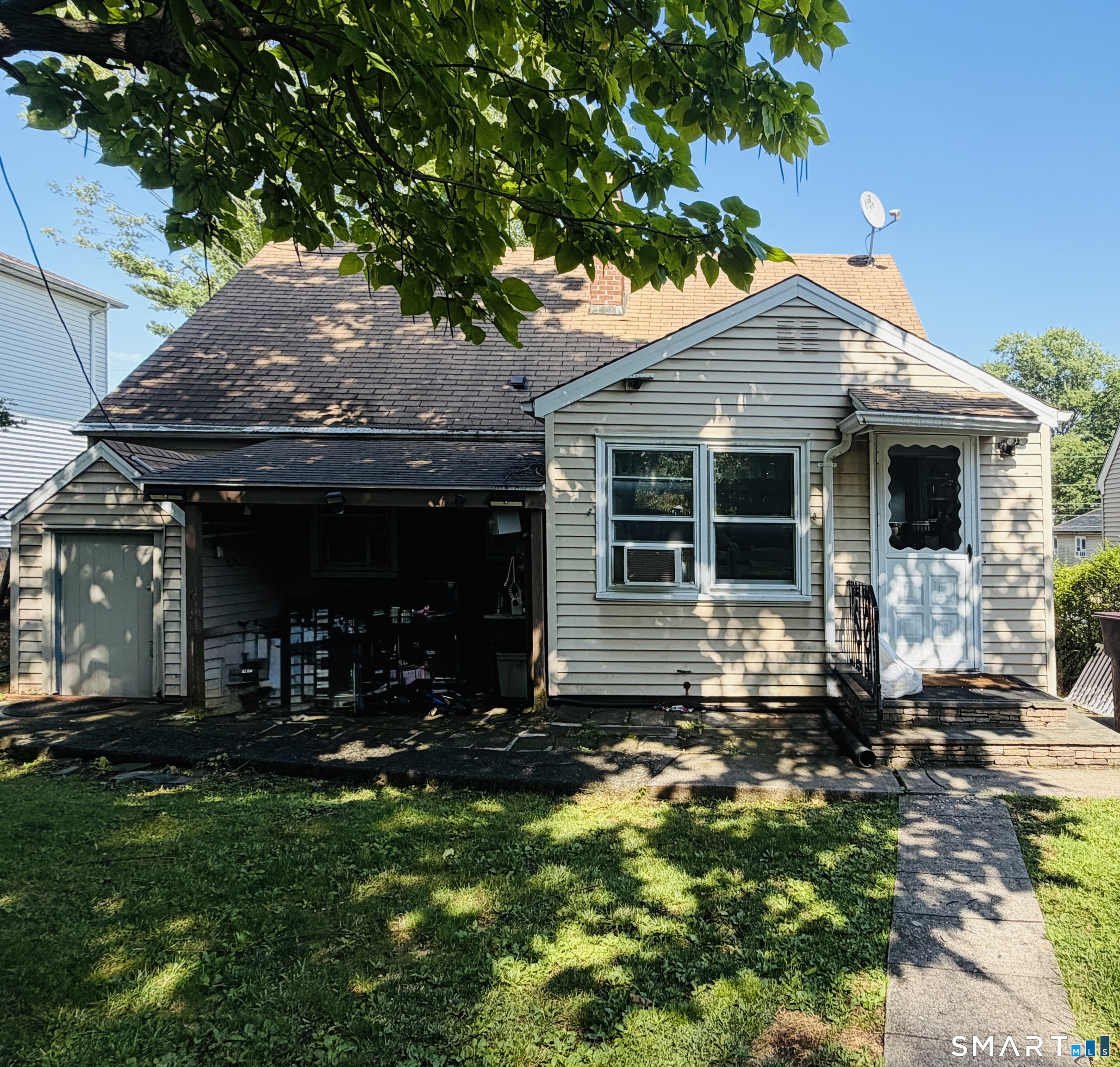 21 Whitman Street photo 2