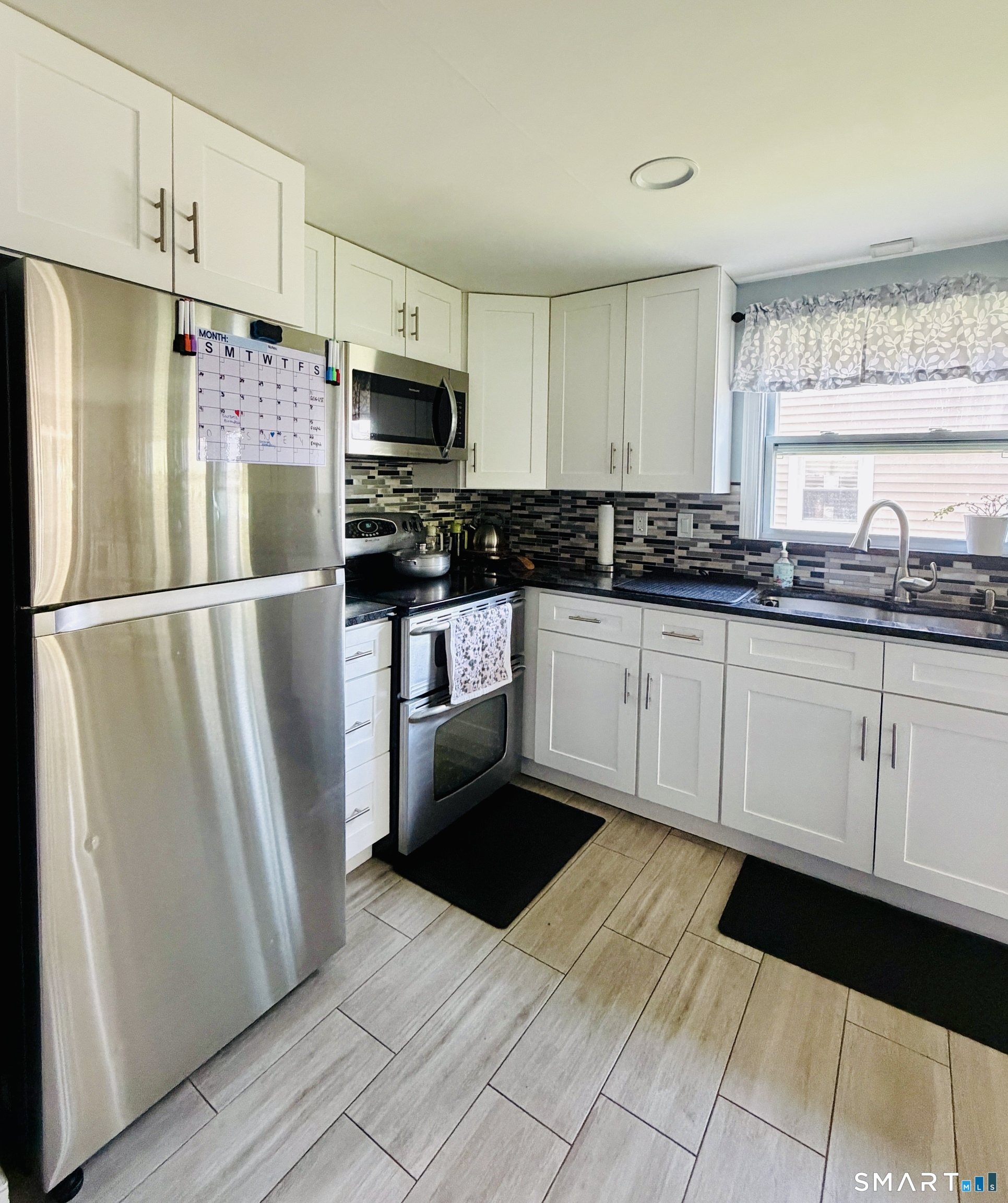 21 Whitman Street photo 6