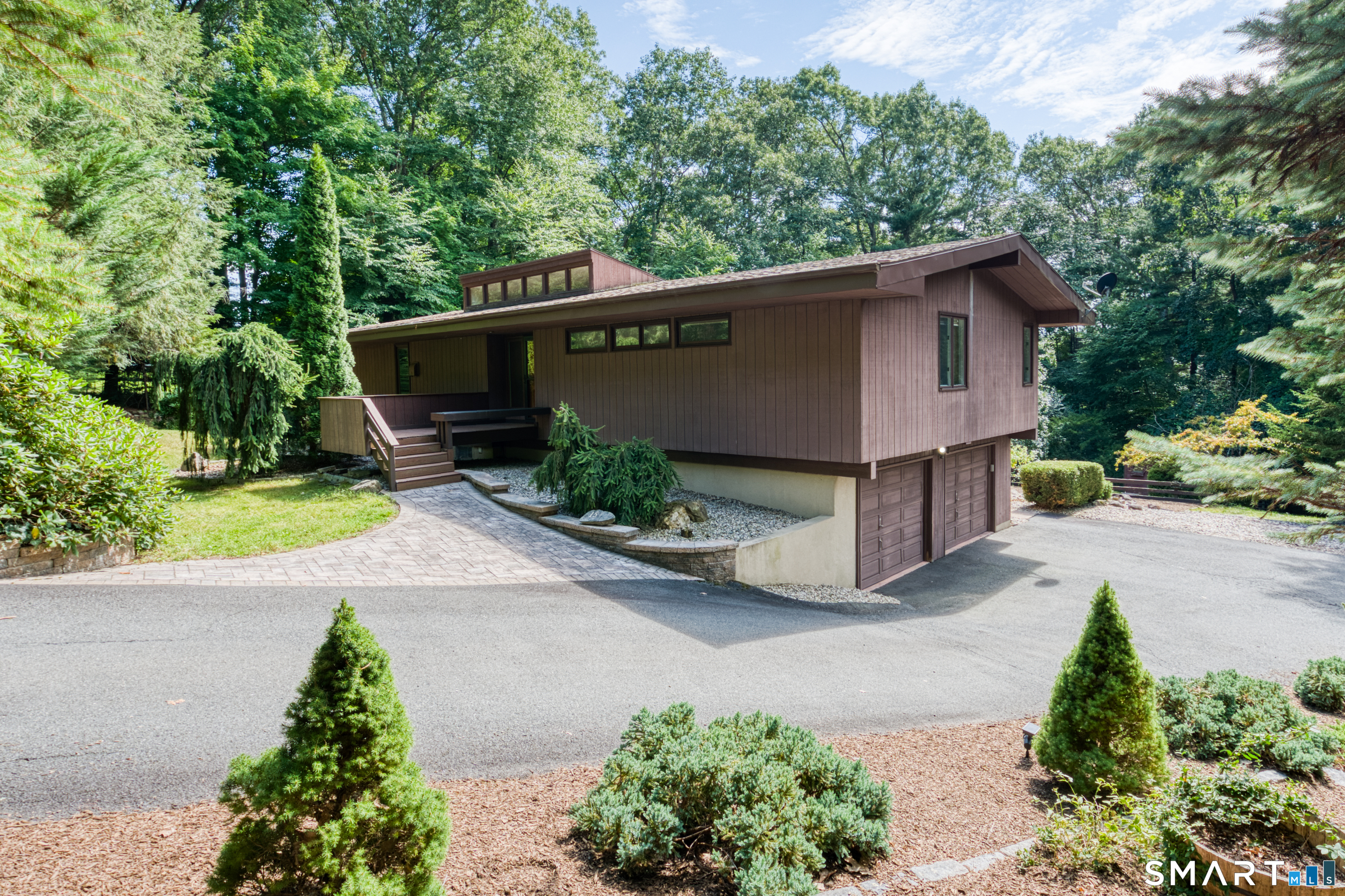 15 Brookridge Drive photo 2