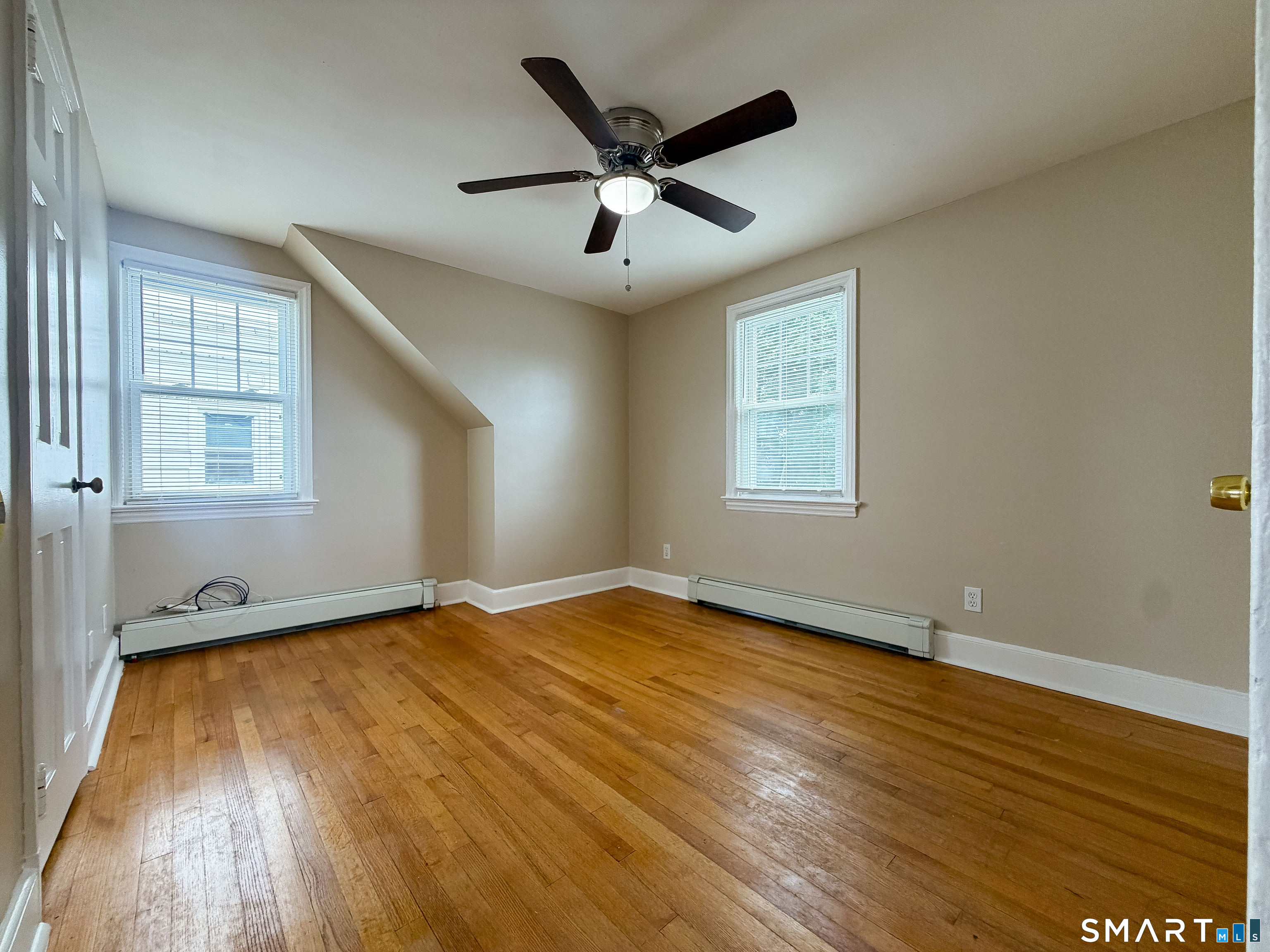 317 Lincoln Avenue photo 4