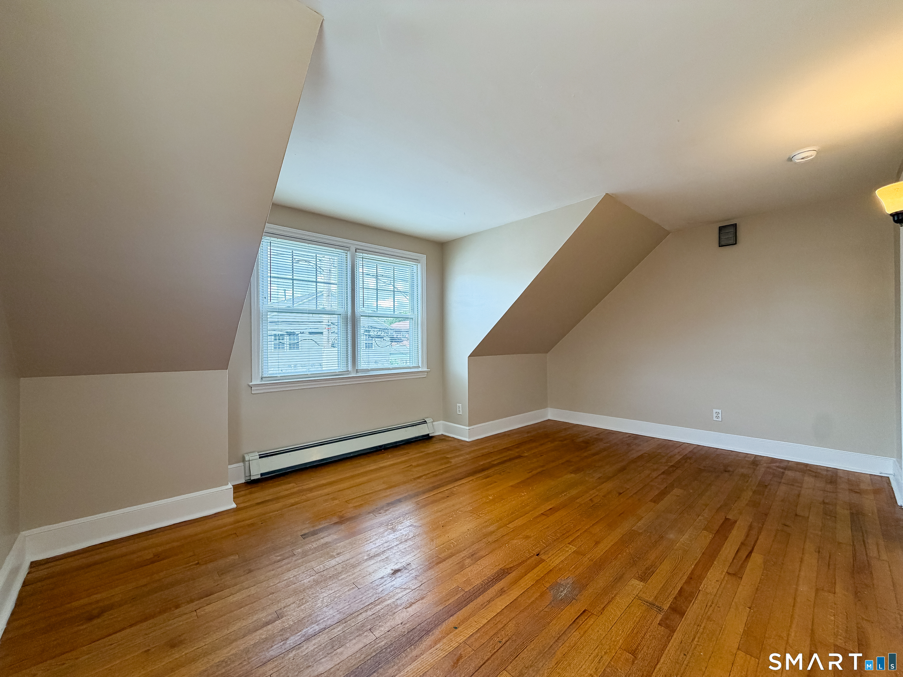 317 Lincoln Avenue photo 8