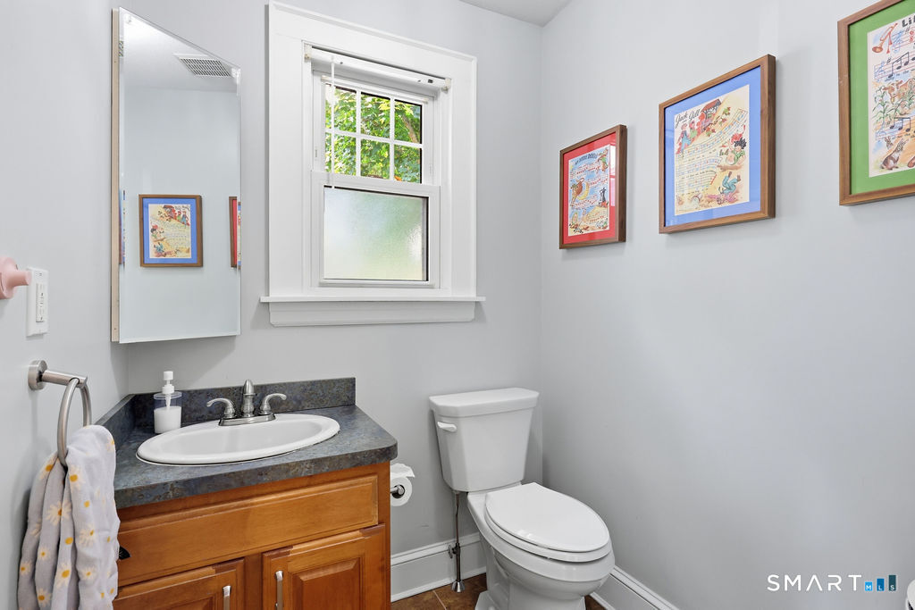 61 Robbins Road photo 13