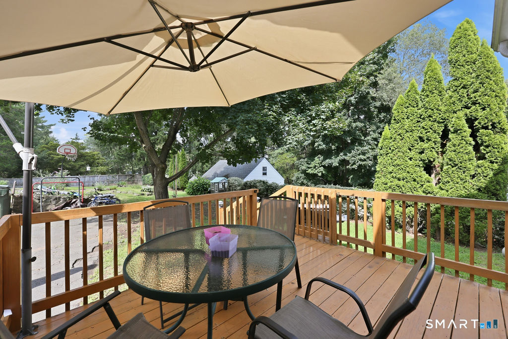 61 Robbins Road photo 29