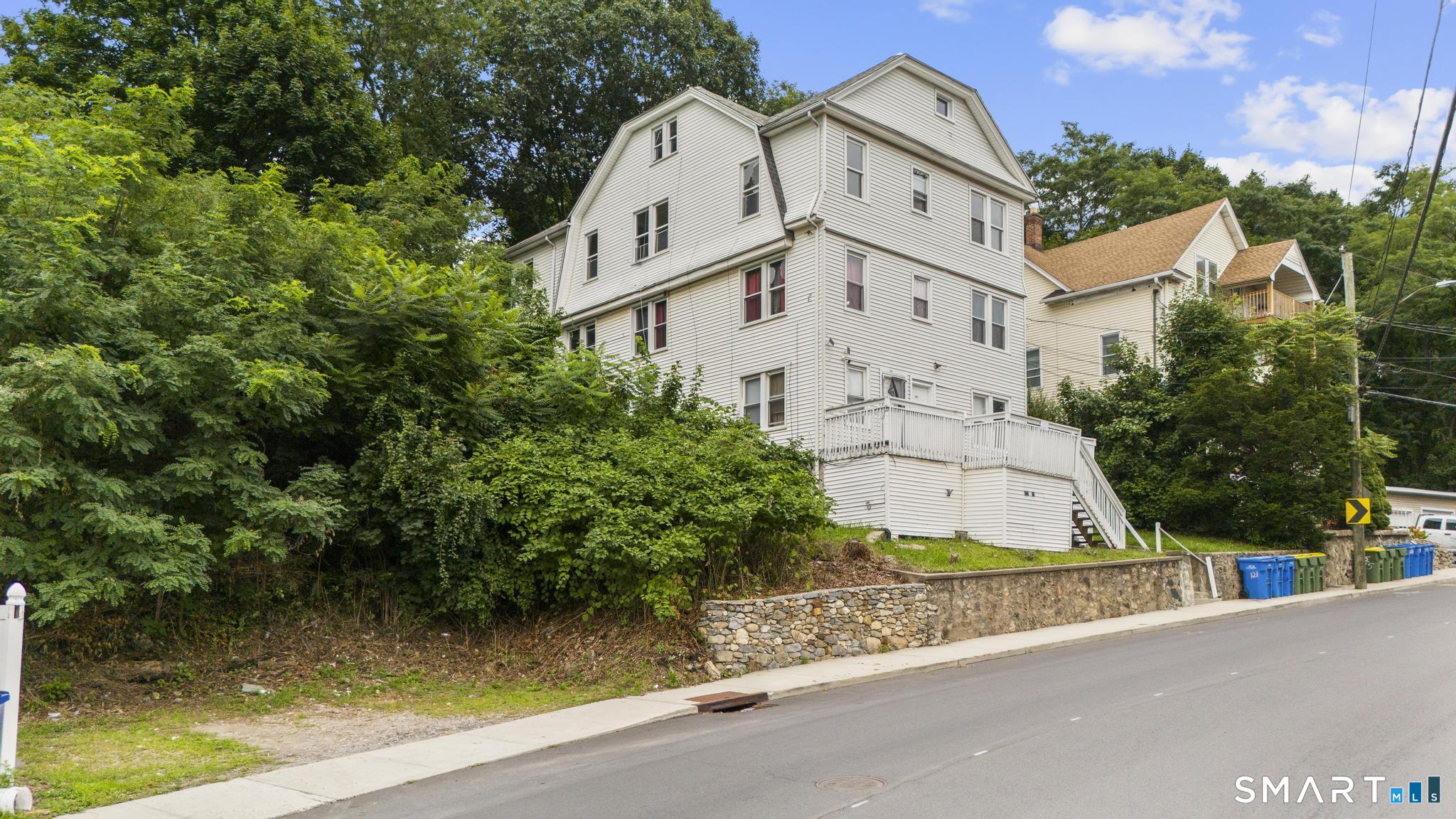 121 Wolcott Street photo 26