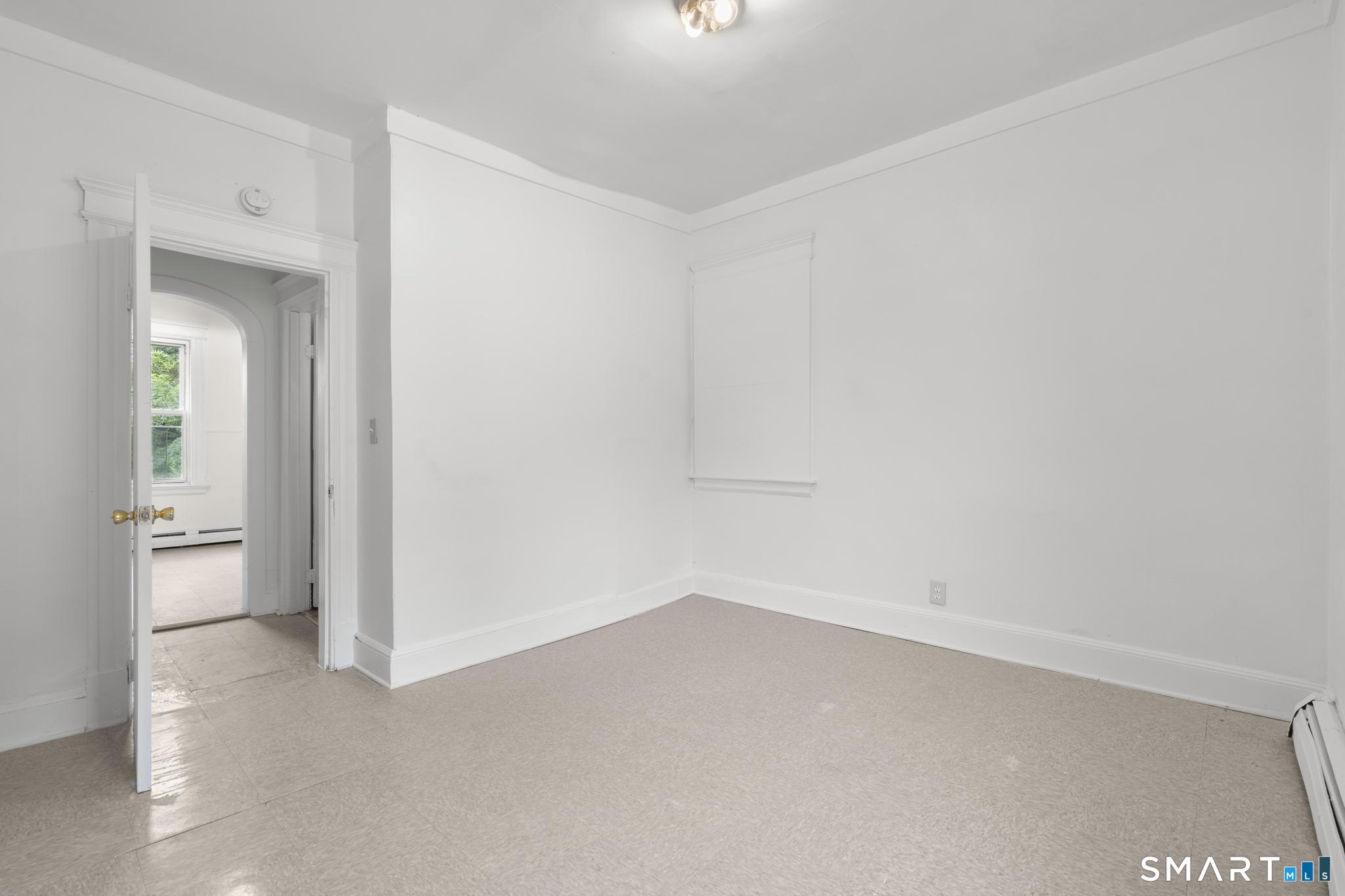 121 Wolcott Street photo 8