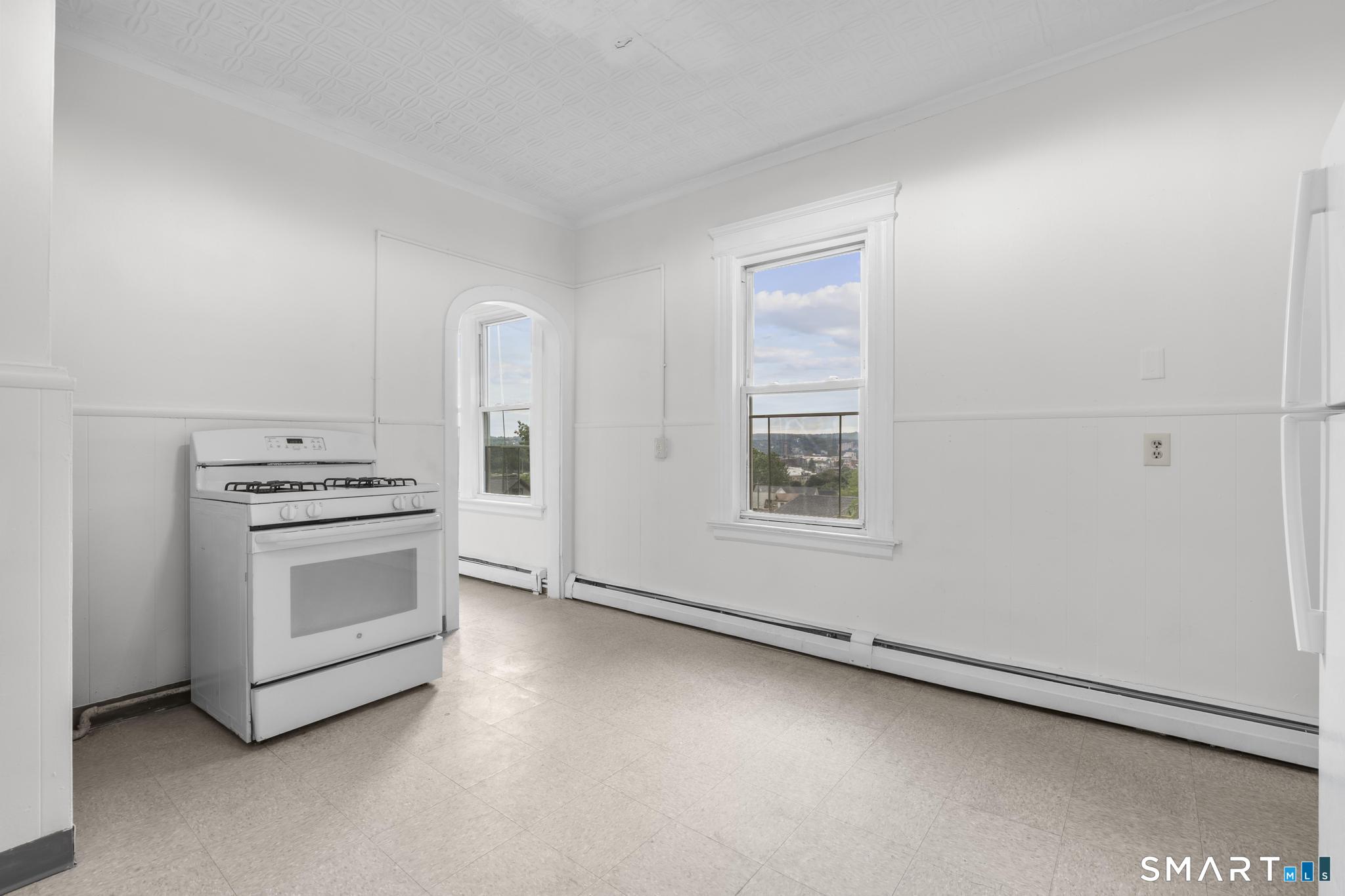 121 Wolcott Street photo 19