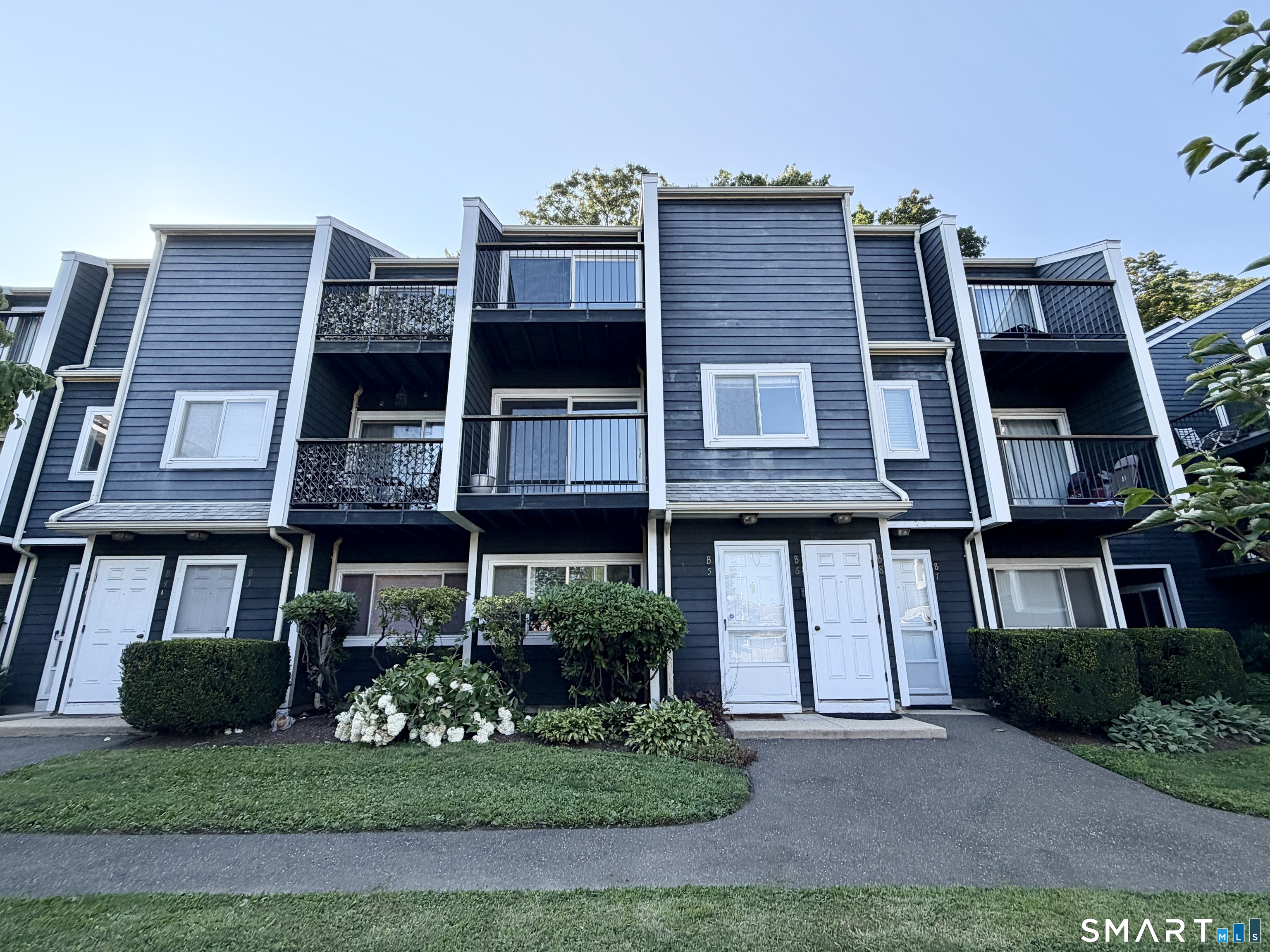 22 Dr Martin Luther King Jr Drive  Unit #B/6 photo 3