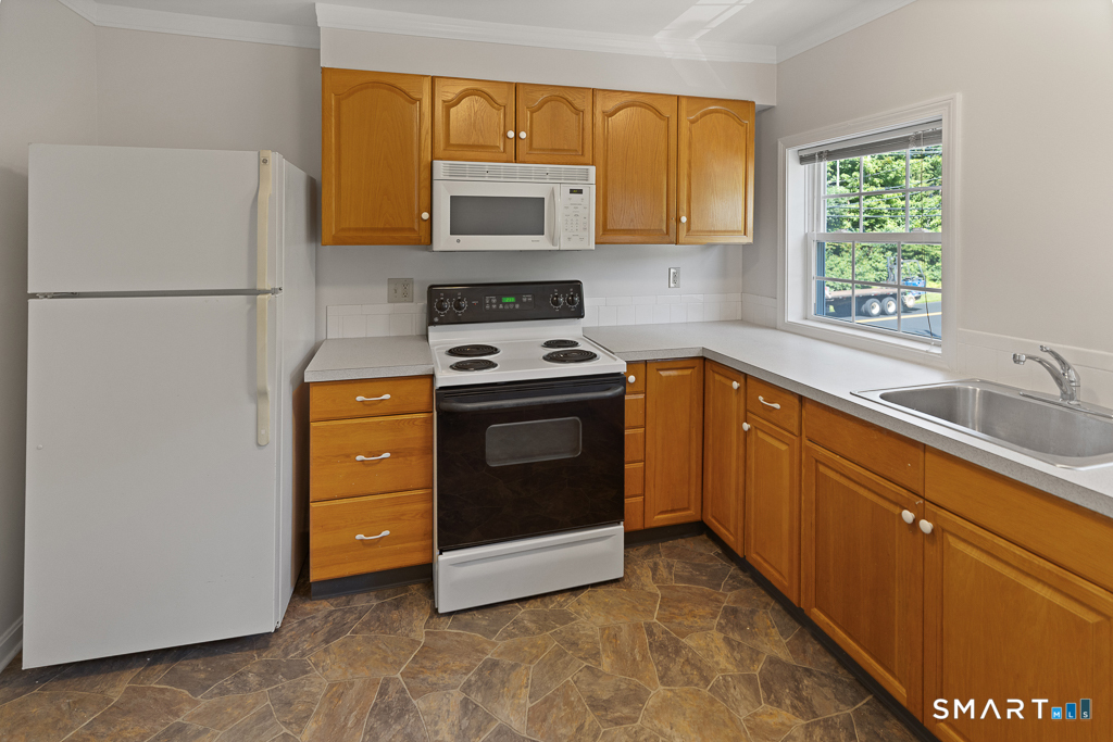 2 Sterling Drive Unit #2 photo 8