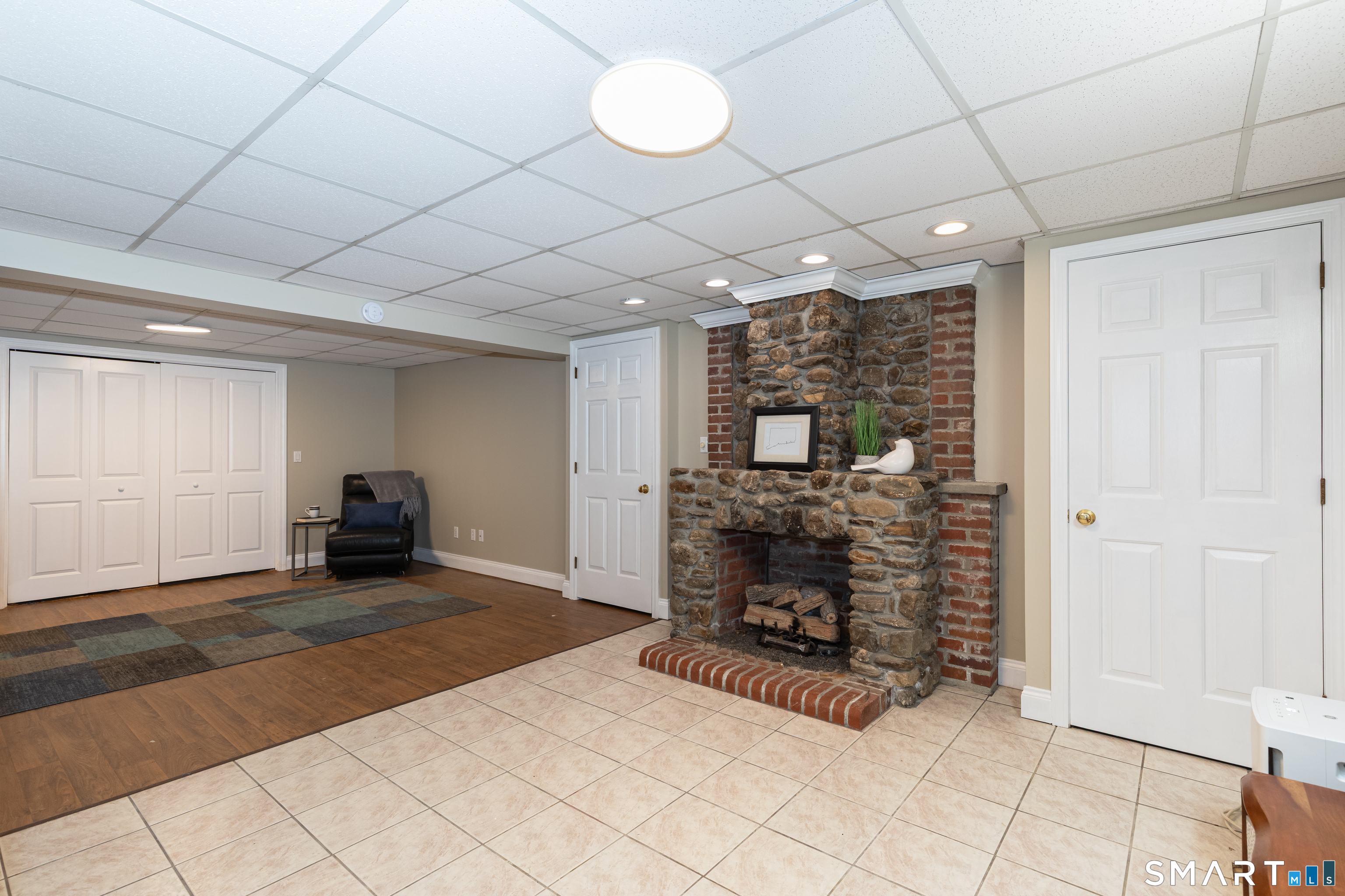251 Lake Shore Drive photo 21