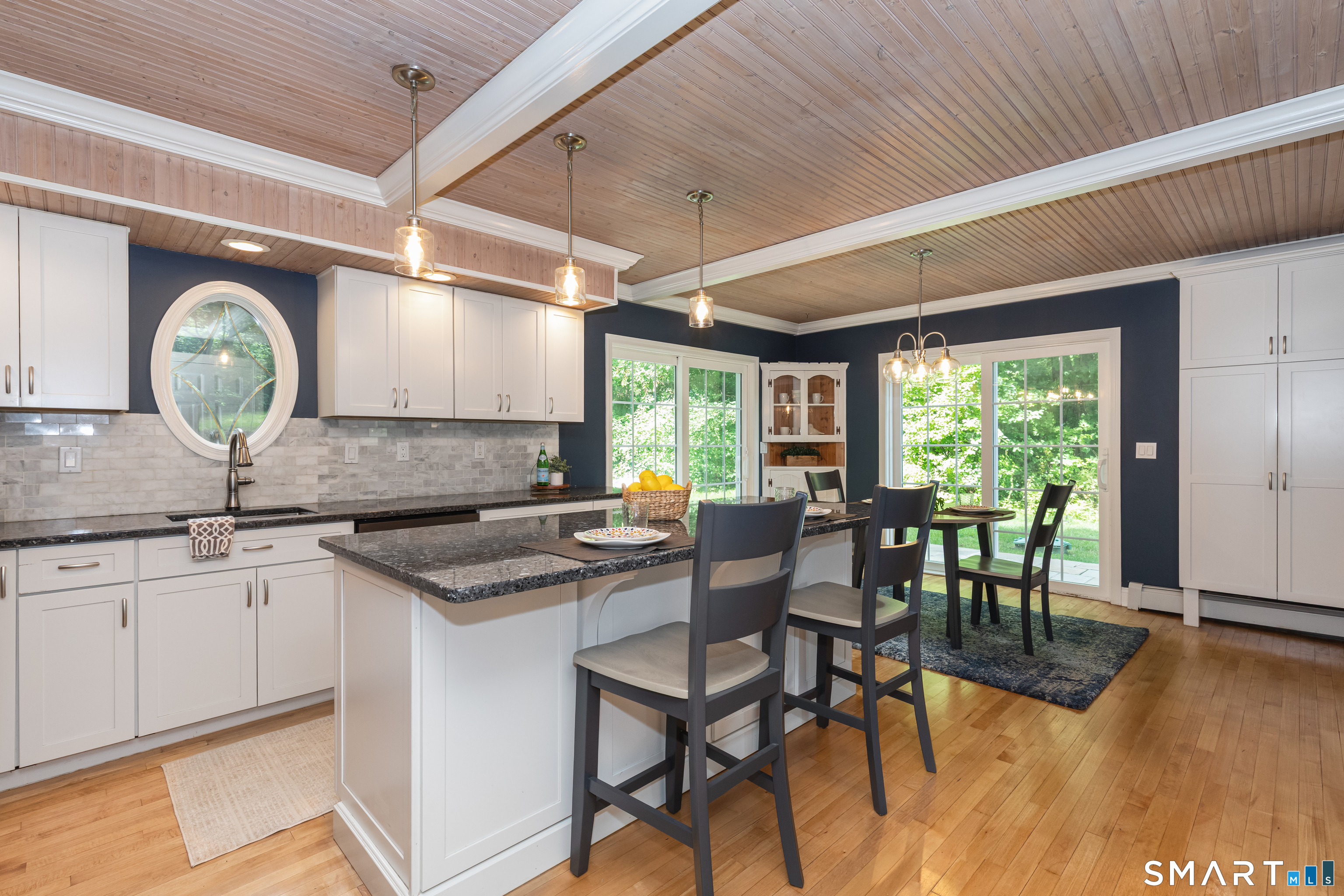 251 Lake Shore Drive photo 11