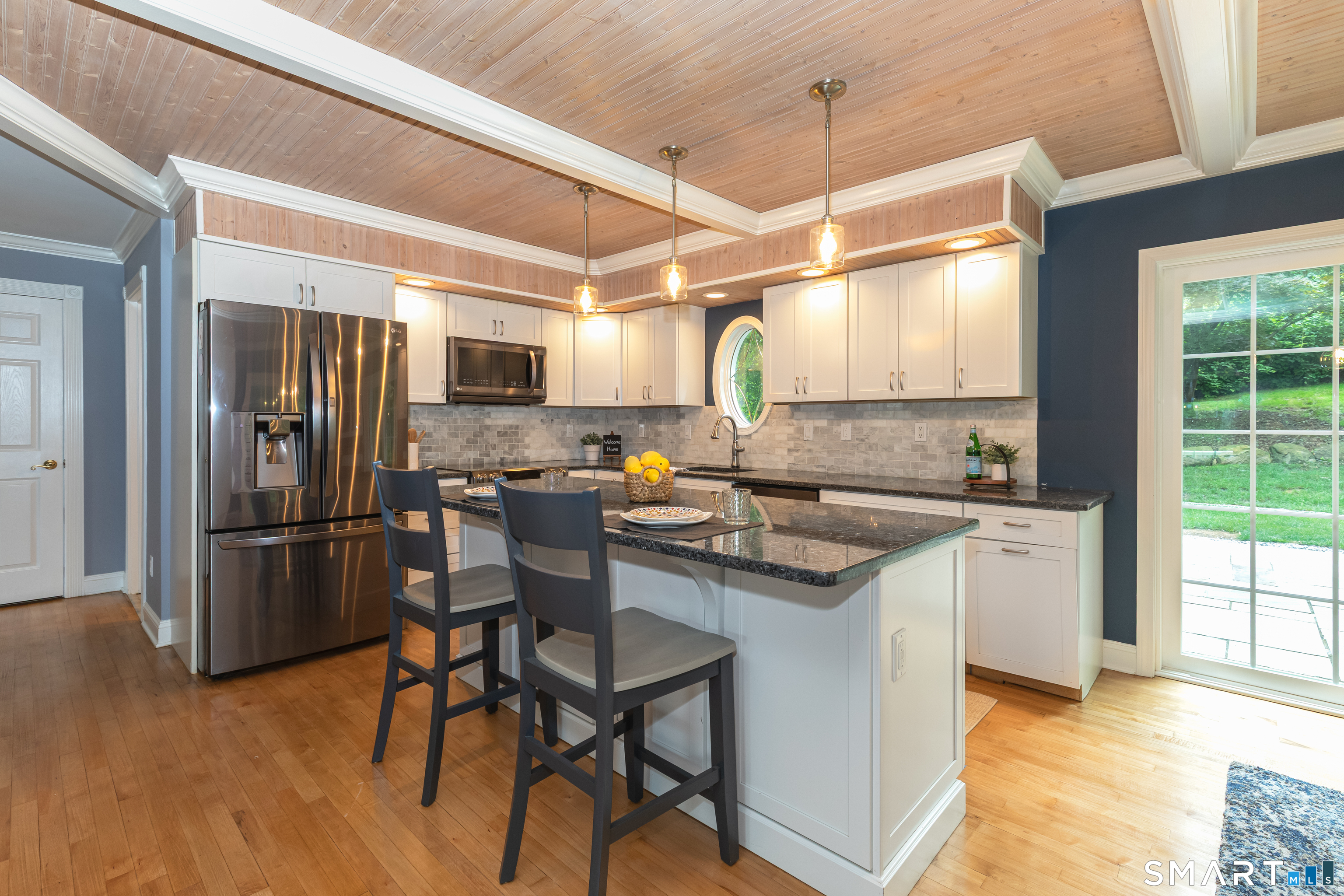 251 Lake Shore Drive photo 9