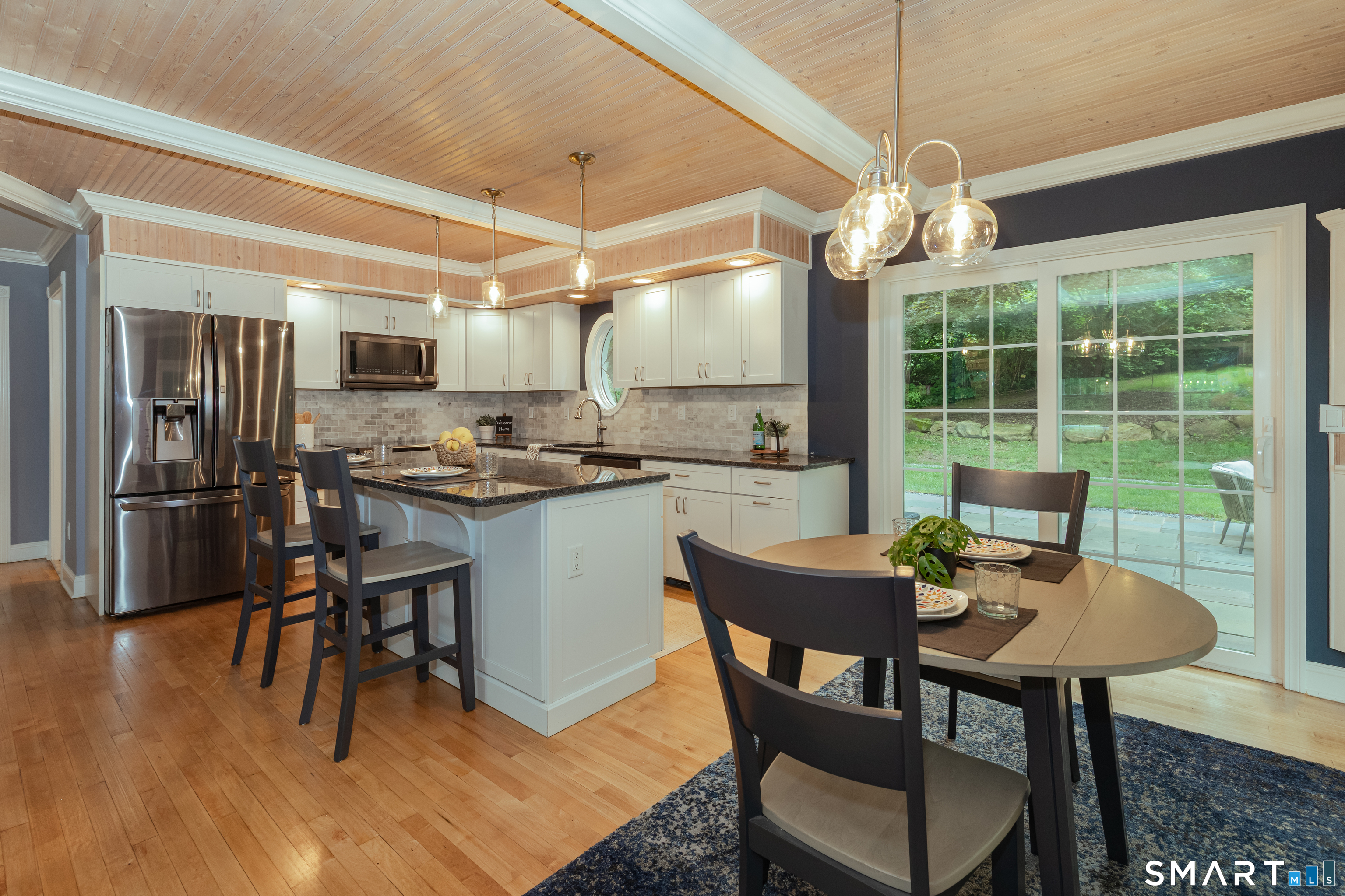 251 Lake Shore Drive photo 8