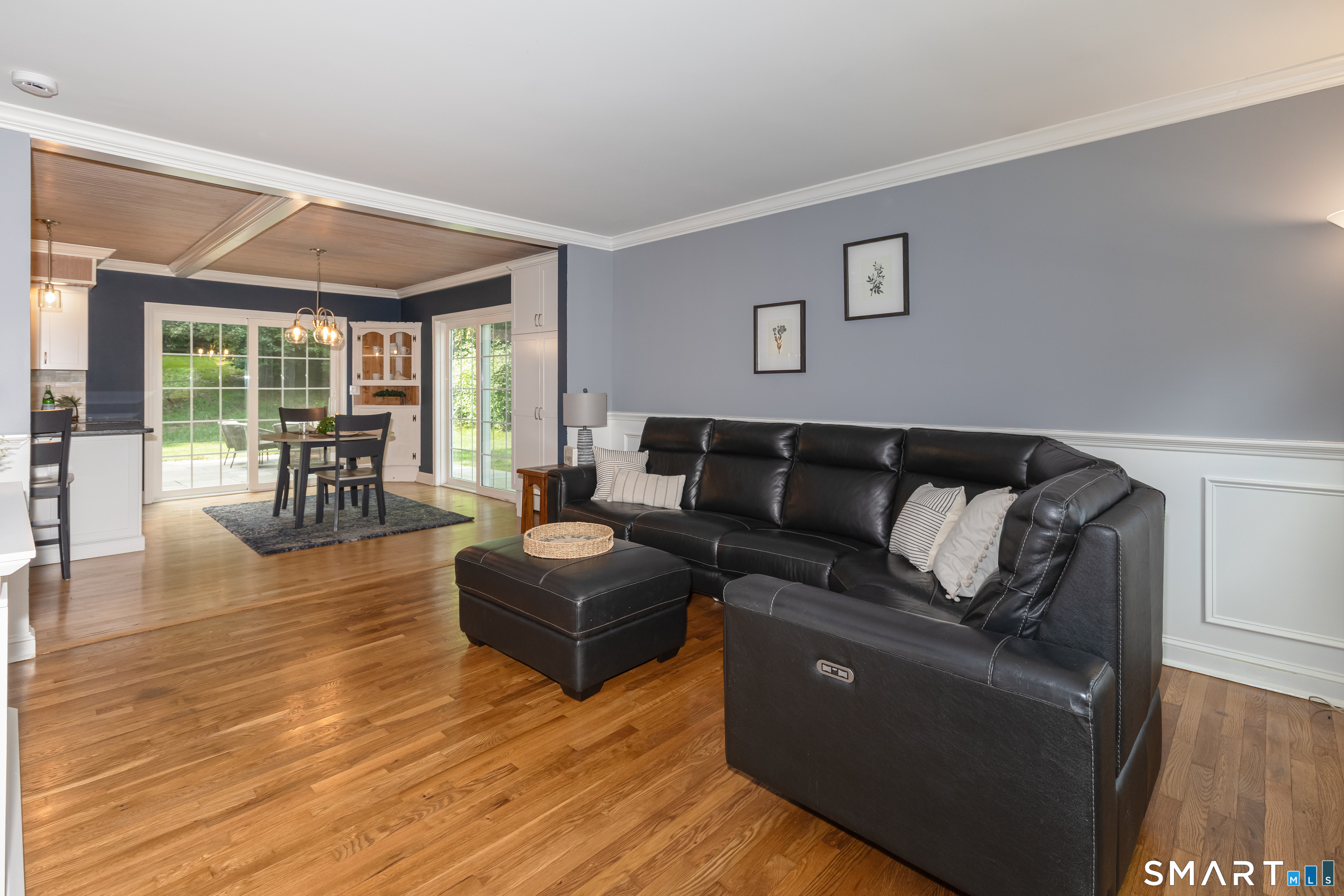 251 Lake Shore Drive photo 3