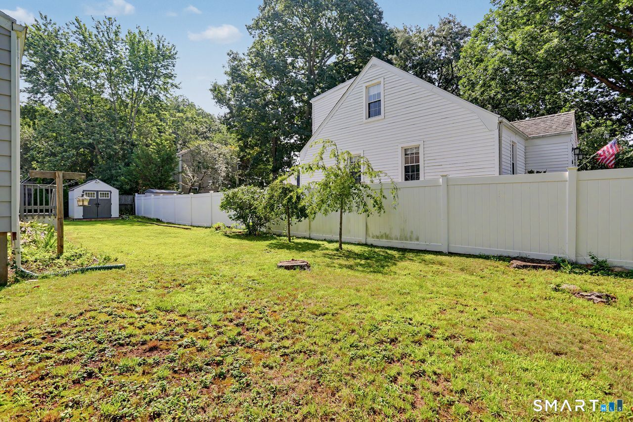 102 Andrews Avenue photo 33