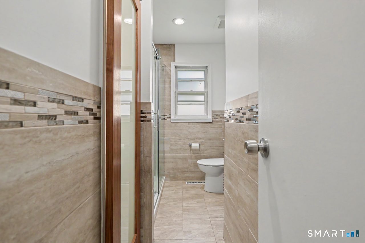 102 Andrews Avenue photo 15