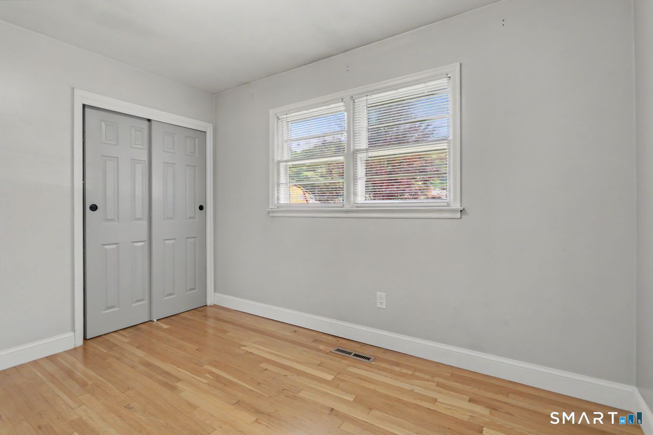 102 Andrews Avenue photo 17