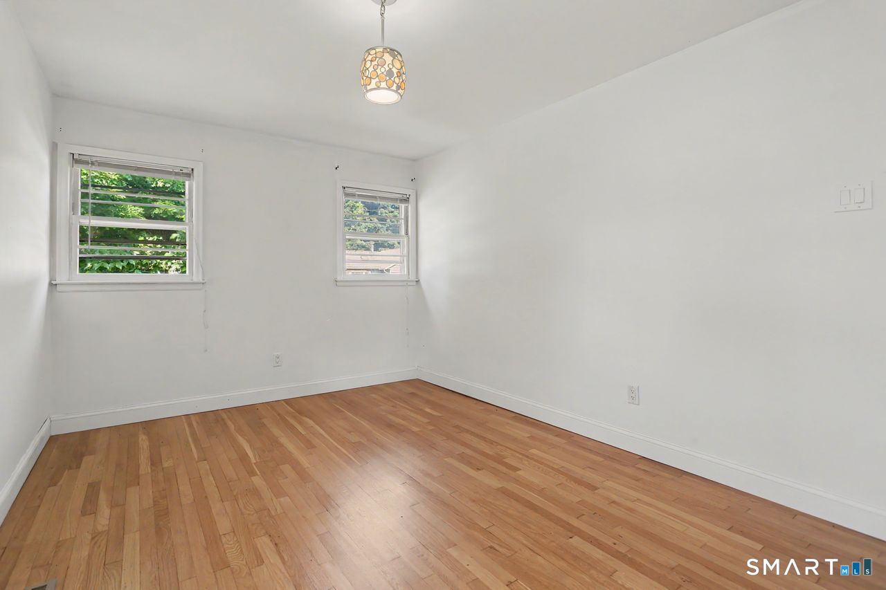 102 Andrews Avenue photo 22