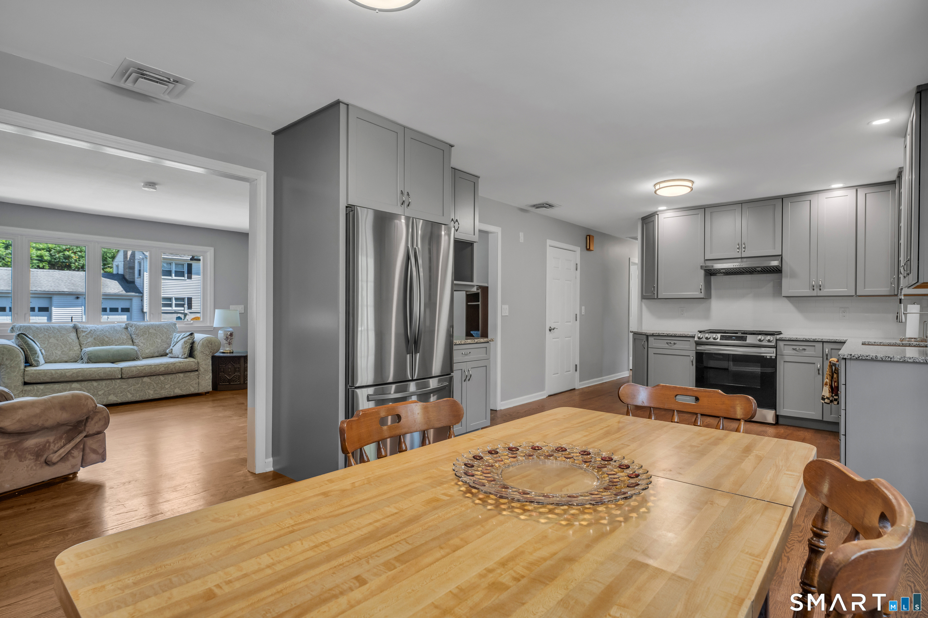 22 Victoria Drive photo 13