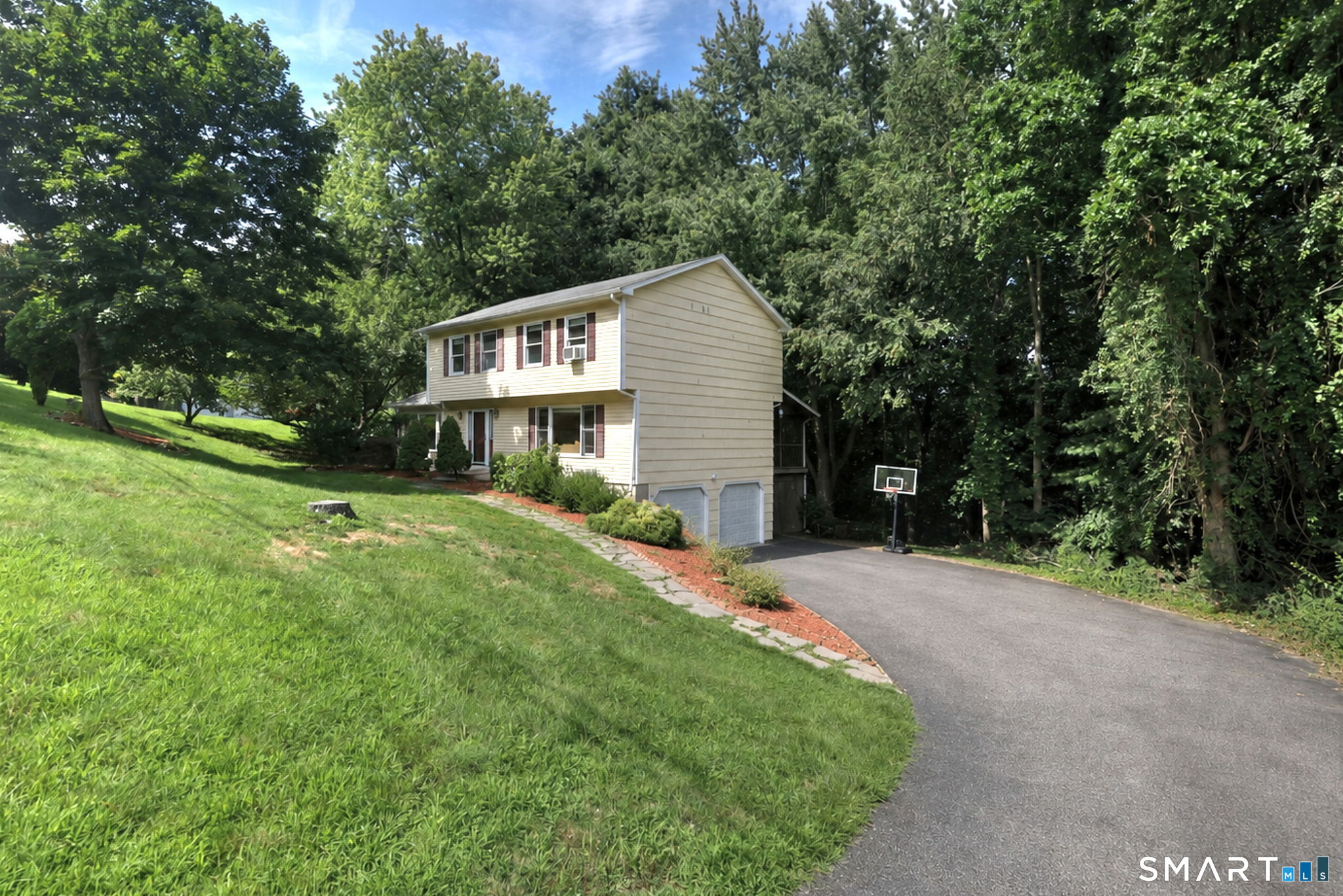 35th image of 23 Rodia Ridge Rd, Shelton, CT 06484 | MLS# 24197465