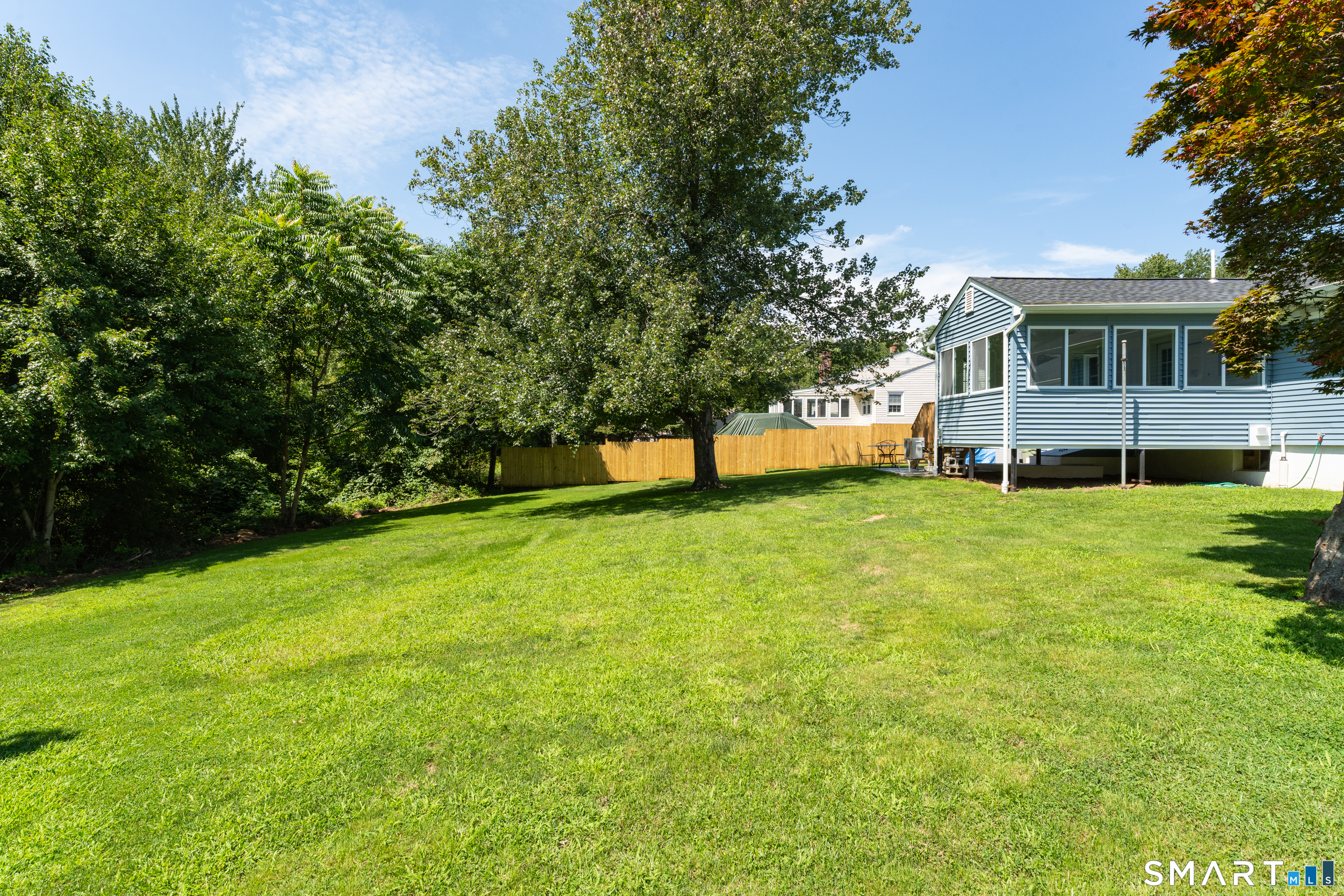 22 Victoria Drive photo 32