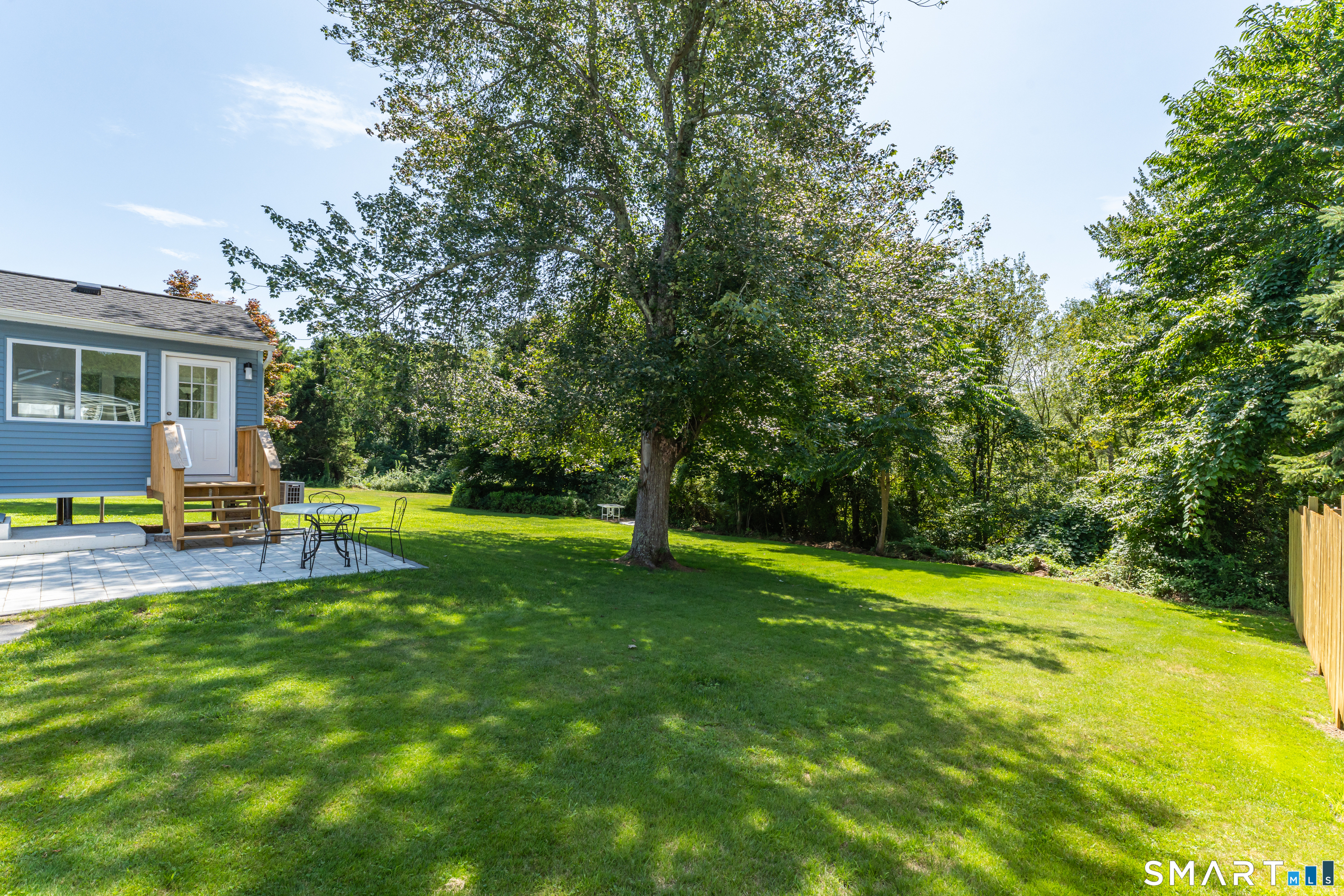 22 Victoria Drive photo 33
