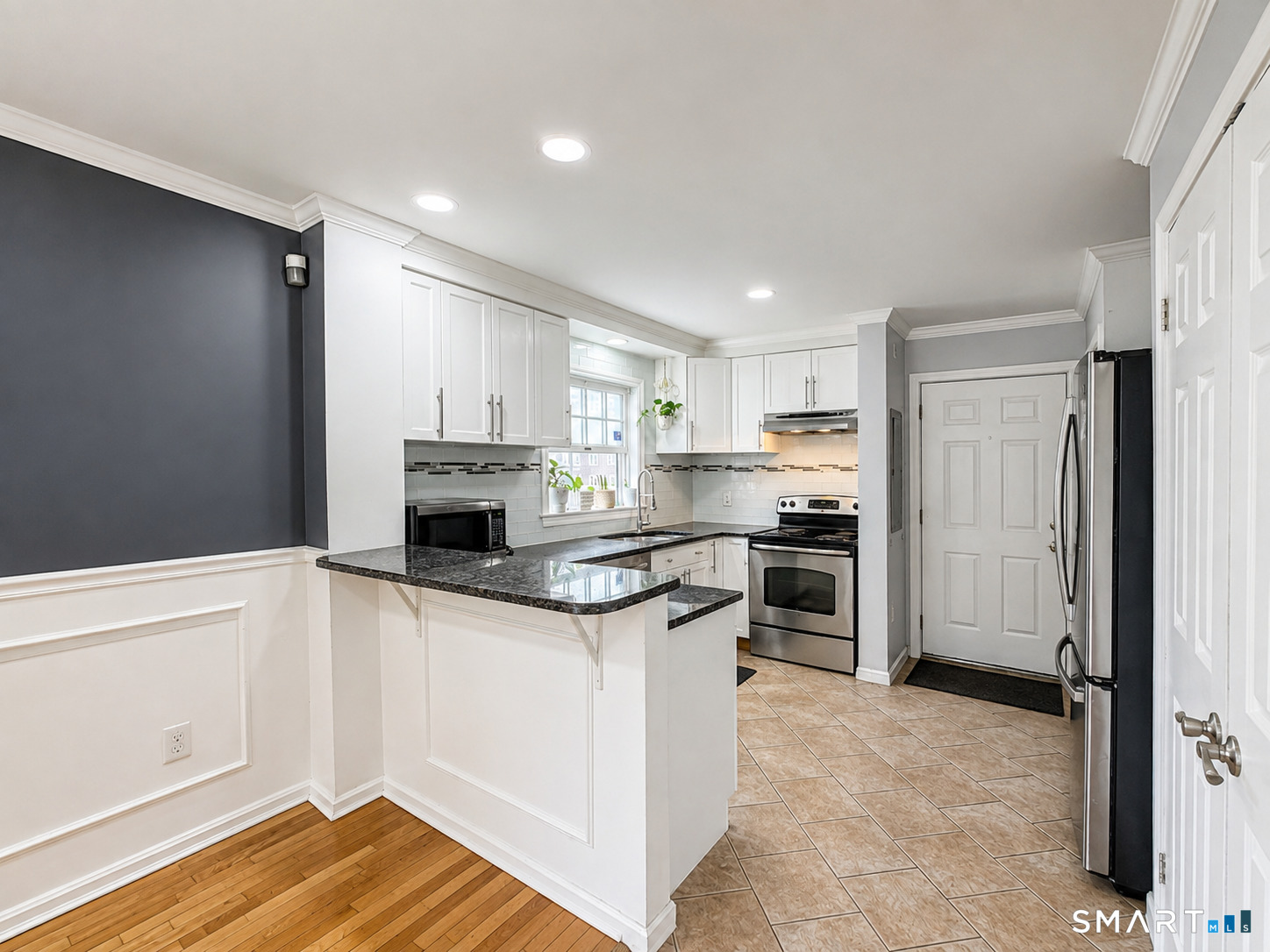 256 Washington Boulevard, Stamford, Connecticut photo 2