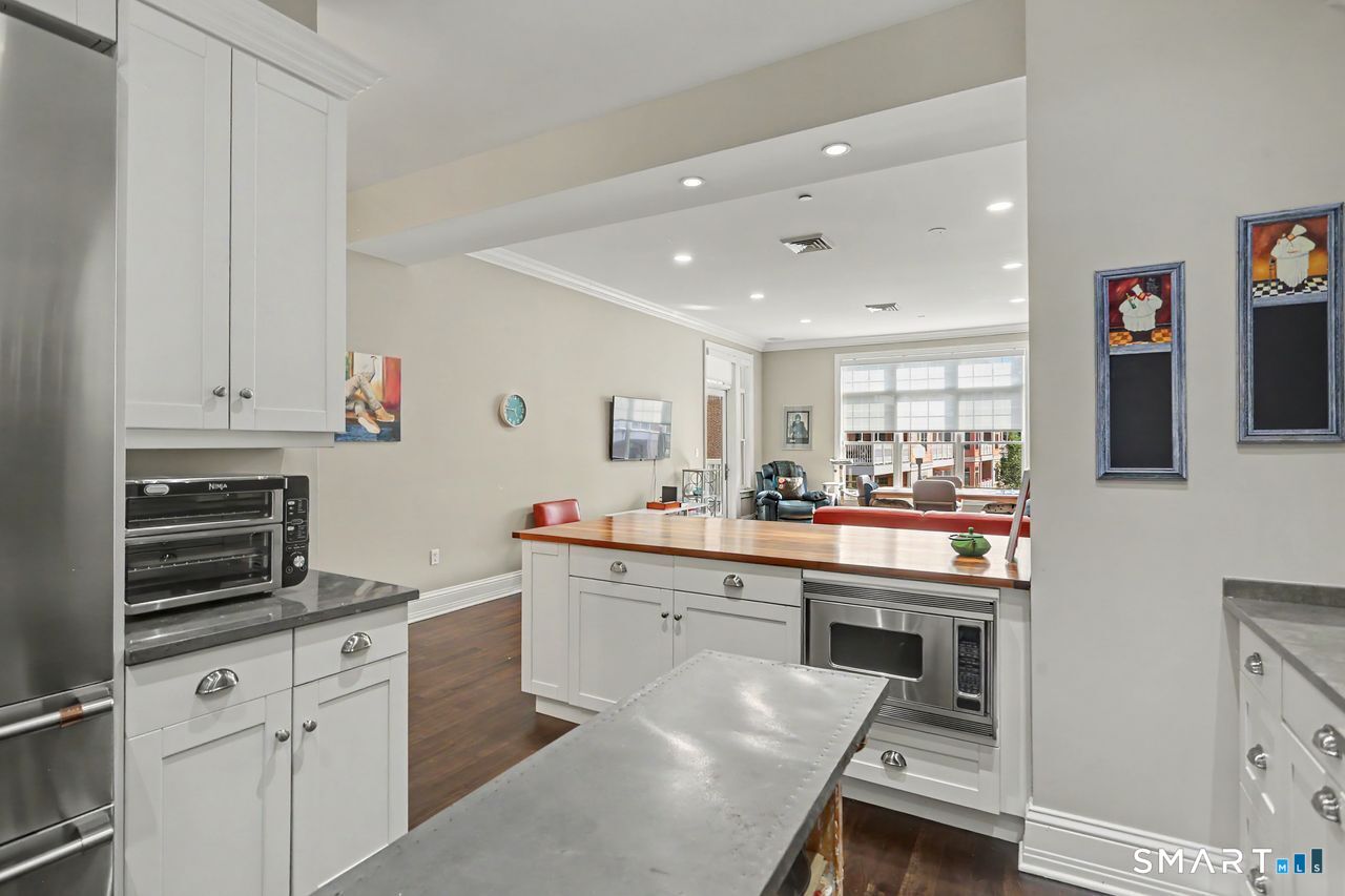 100 Stone Ridge Way  Unit #2G photo 6