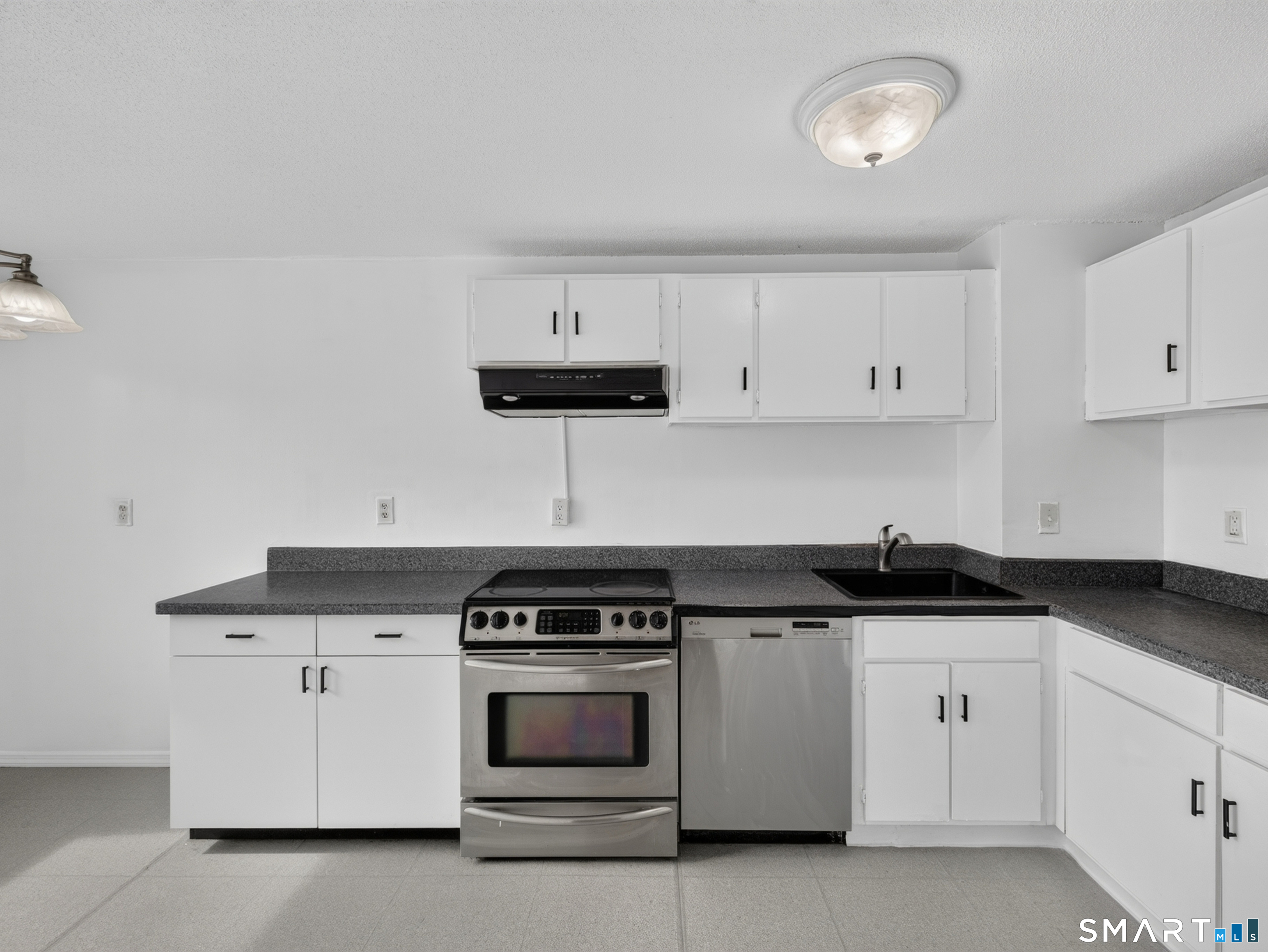 520 Shennecossett Road Unit #7 photo 17