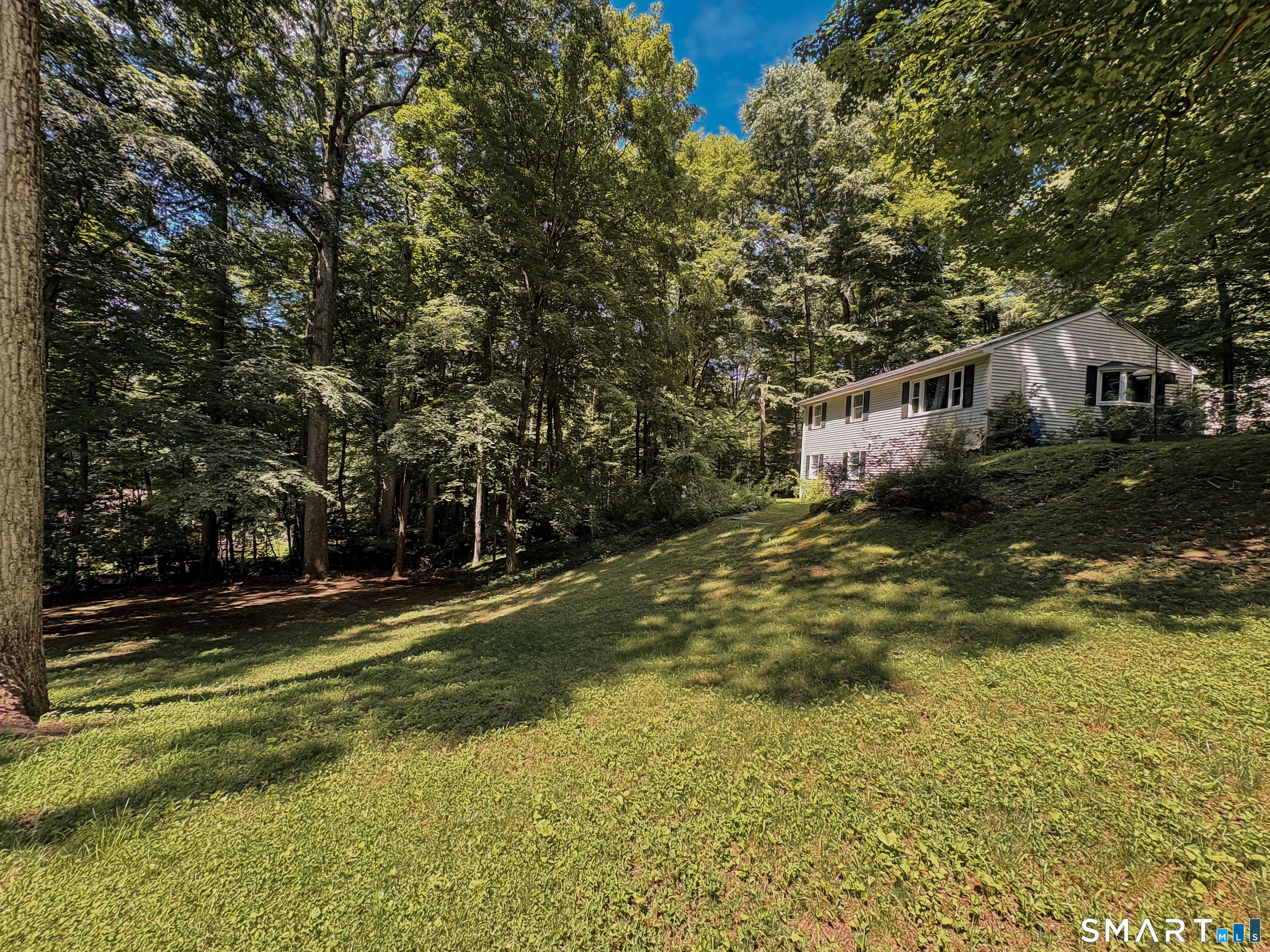 37 Great Hillwood Road photo 10