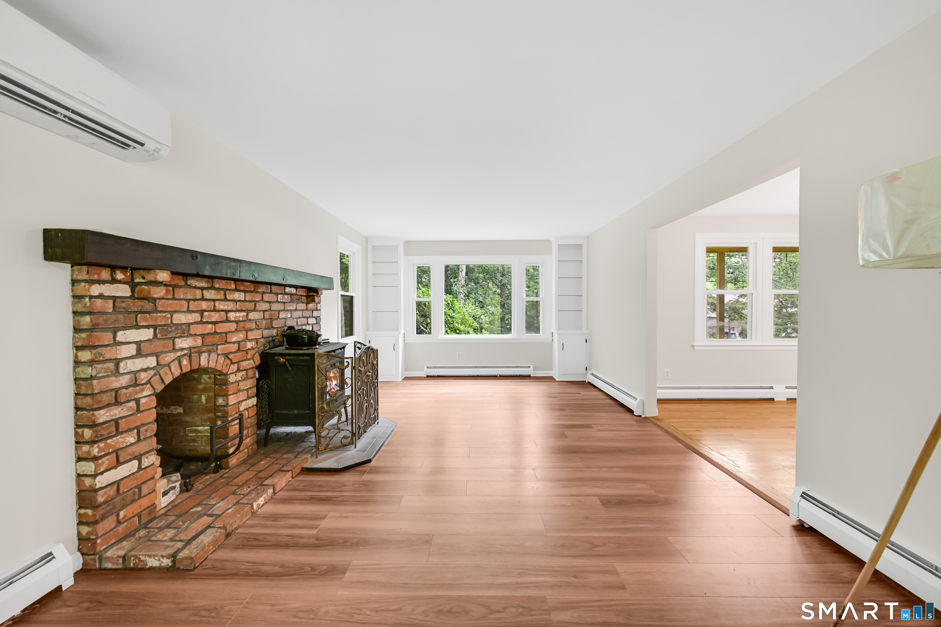 228 Echo Drive photo 4