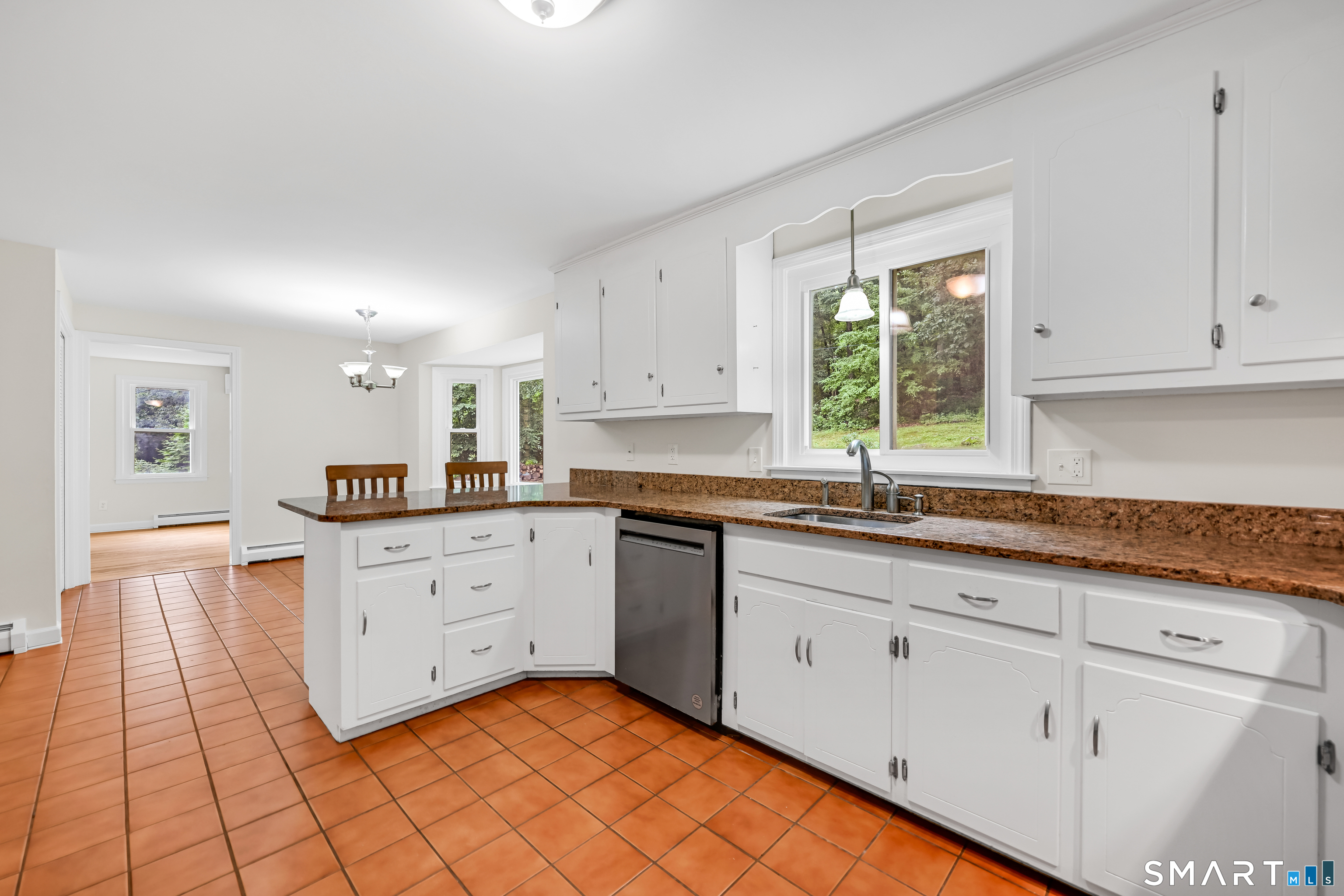 228 Echo Drive photo 8