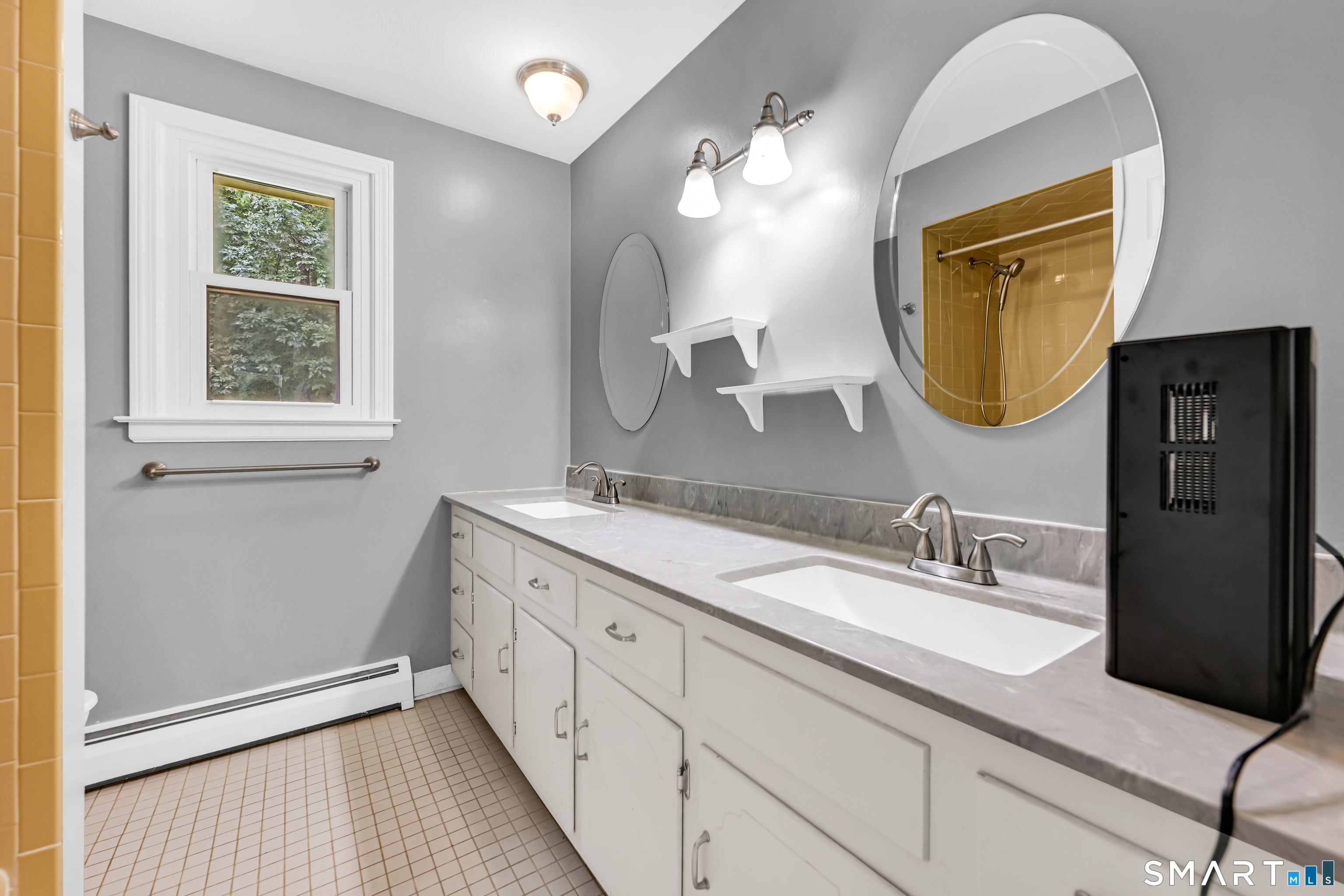 228 Echo Drive photo 20