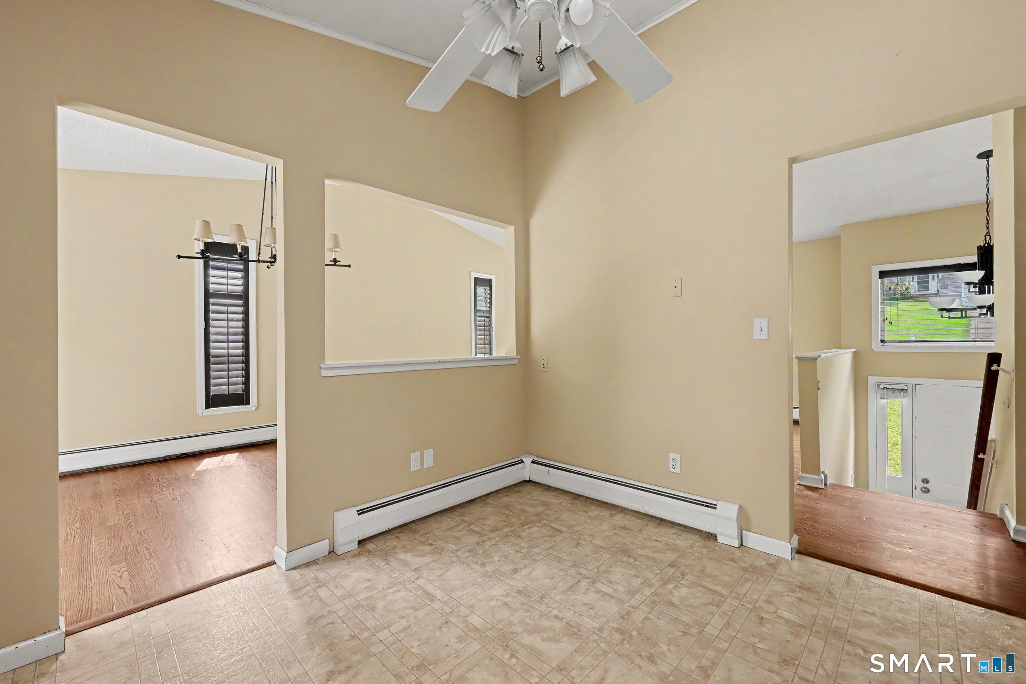 35 Bruce Drive photo 9
