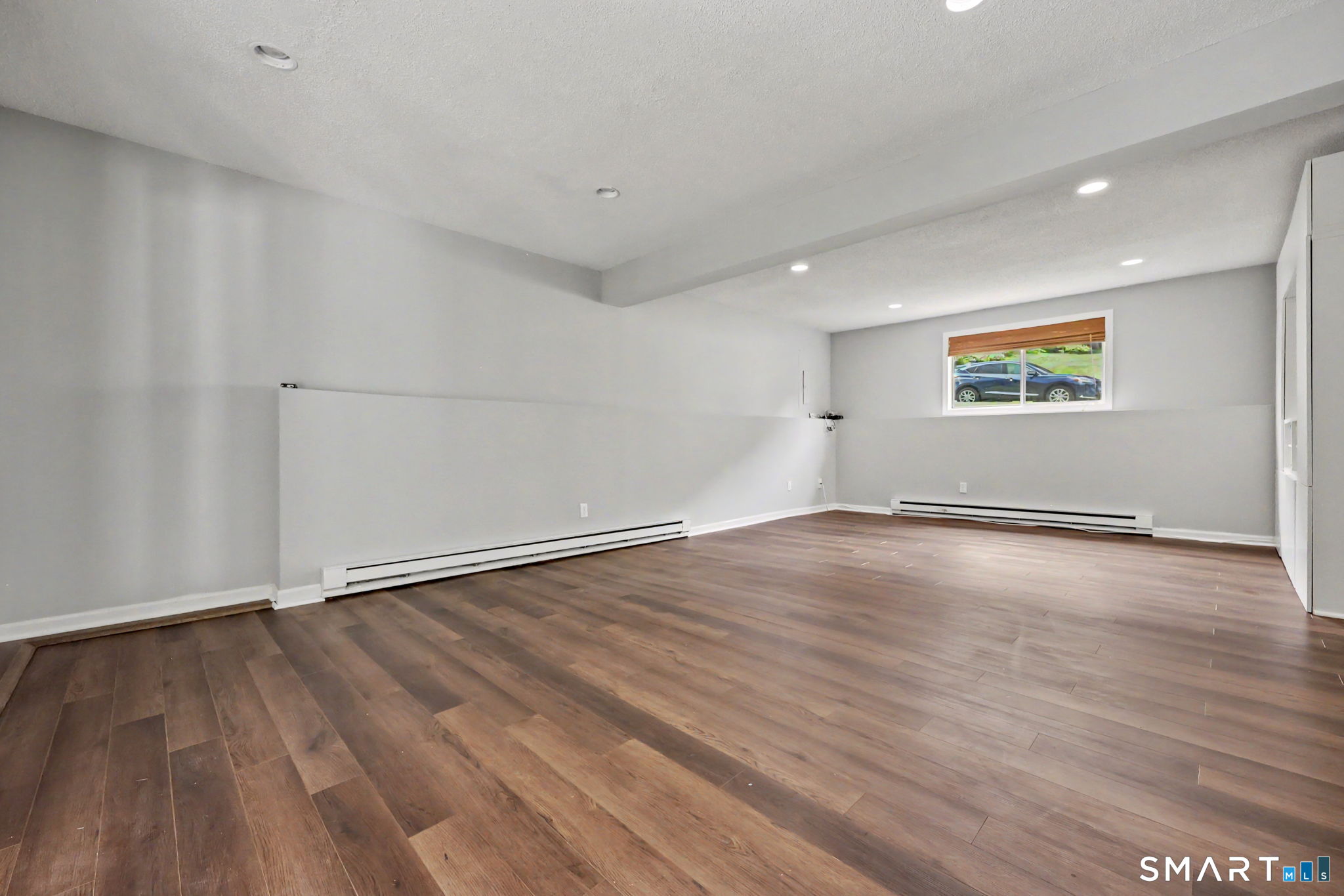 35 Bruce Drive photo 24