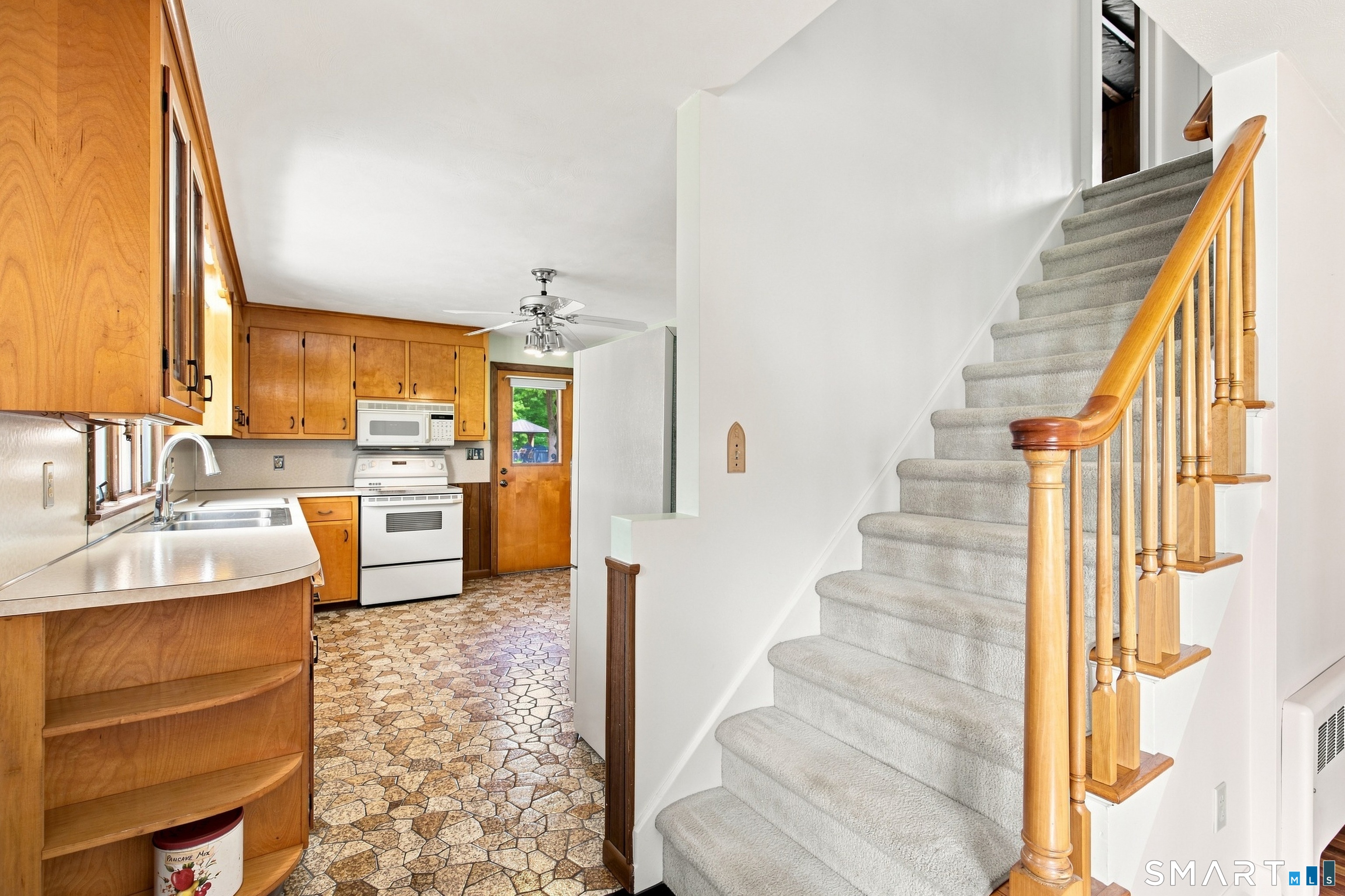 47 Maurice Street photo 9