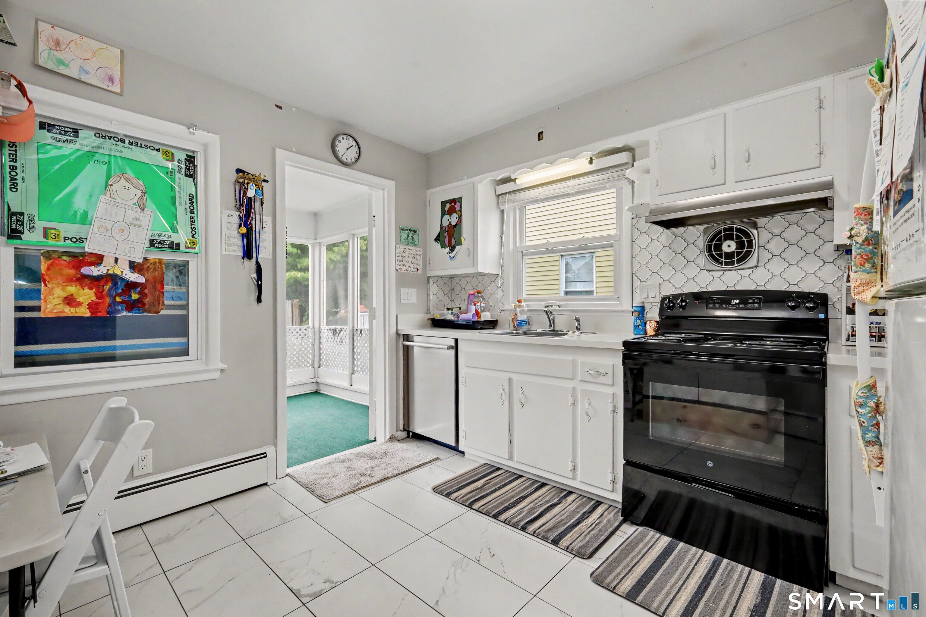 35 Travis Avenue photo 9