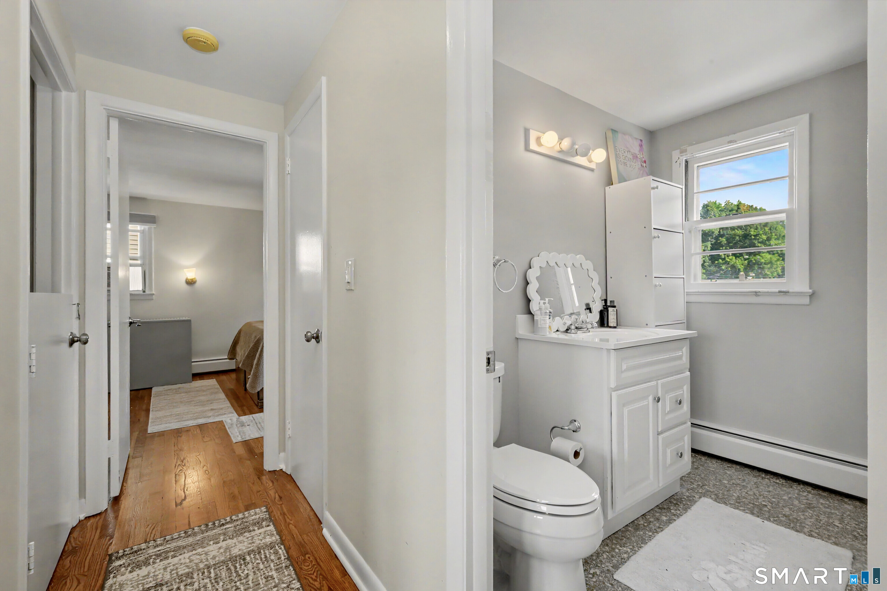 35 Travis Avenue photo 16