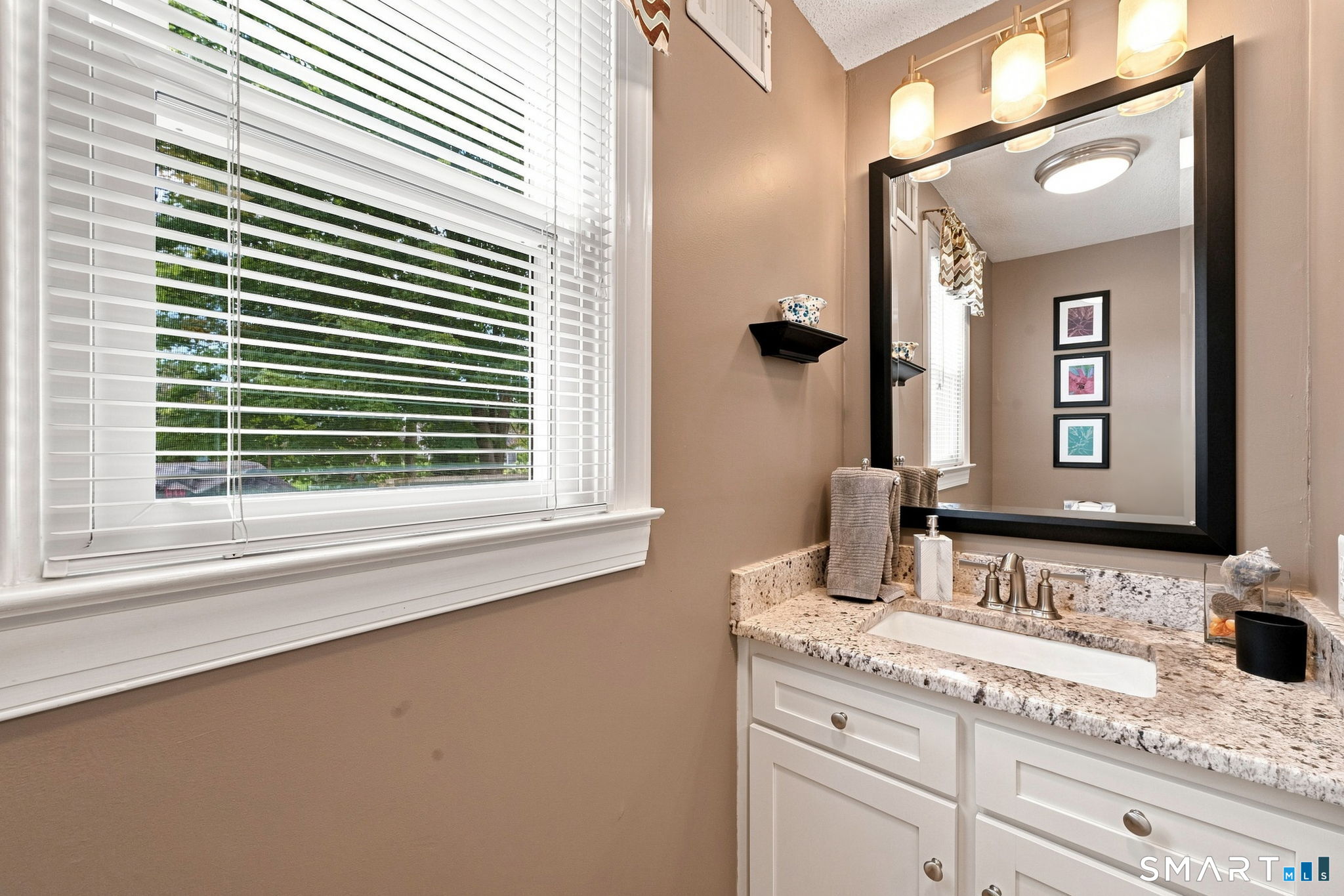 109 Boylston Street photo 21